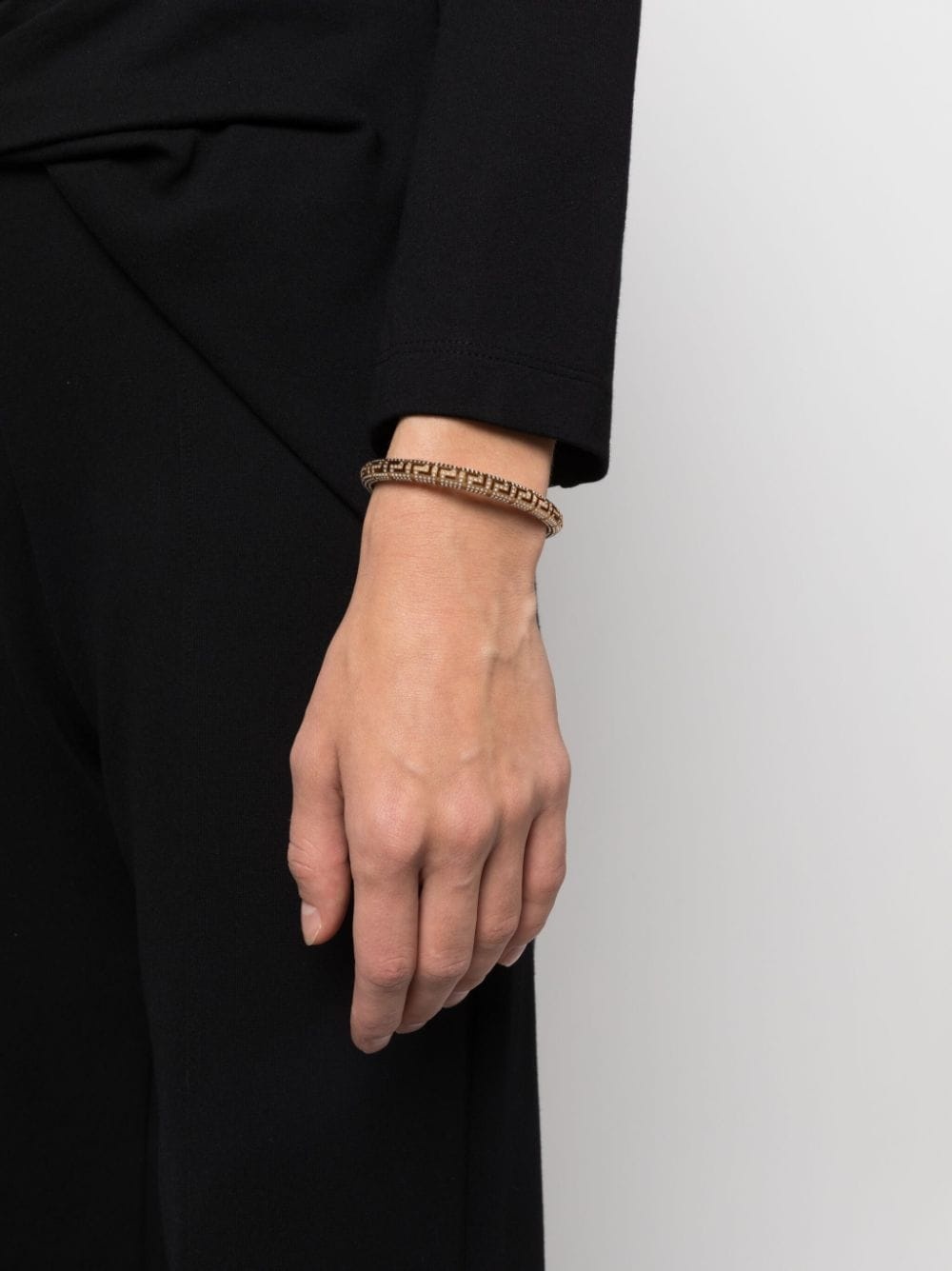 Greca crystal-embellished cuff bracelet - 2
