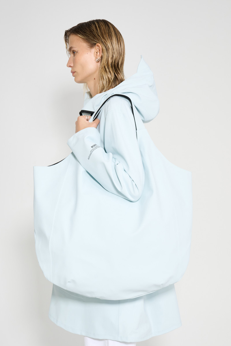 Stutterheim Svea Puffer Bag Matte Frost Grey outlook