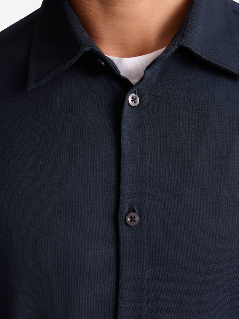 long-sleeve buttoned shirt 5