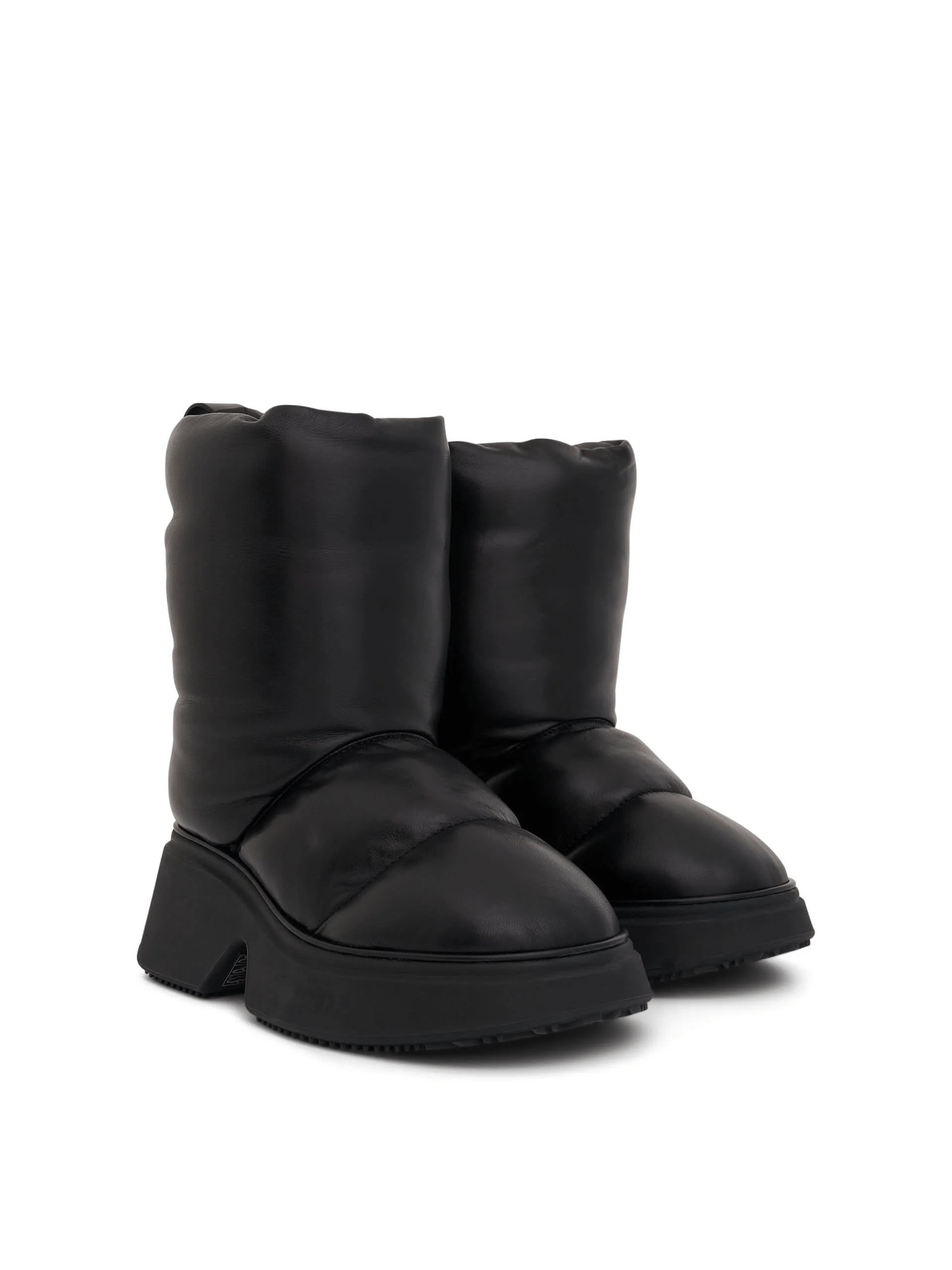 Padded Low Boot in Black - 2