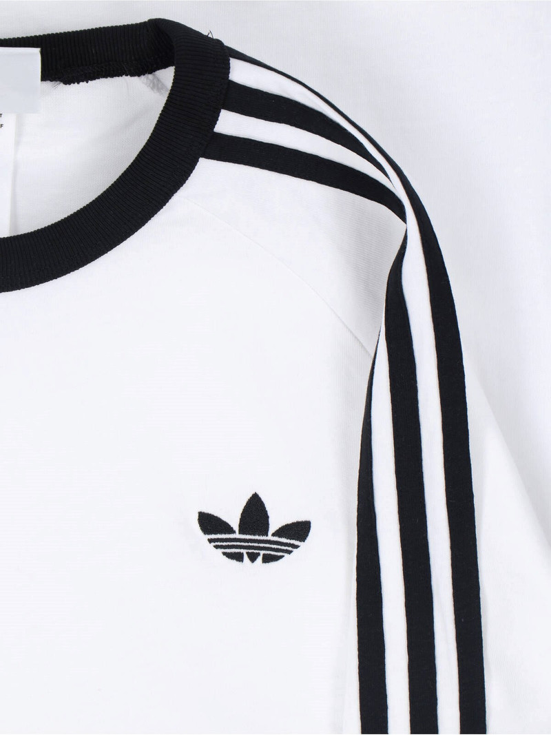 adidas LOGO T-SHIRT outlook