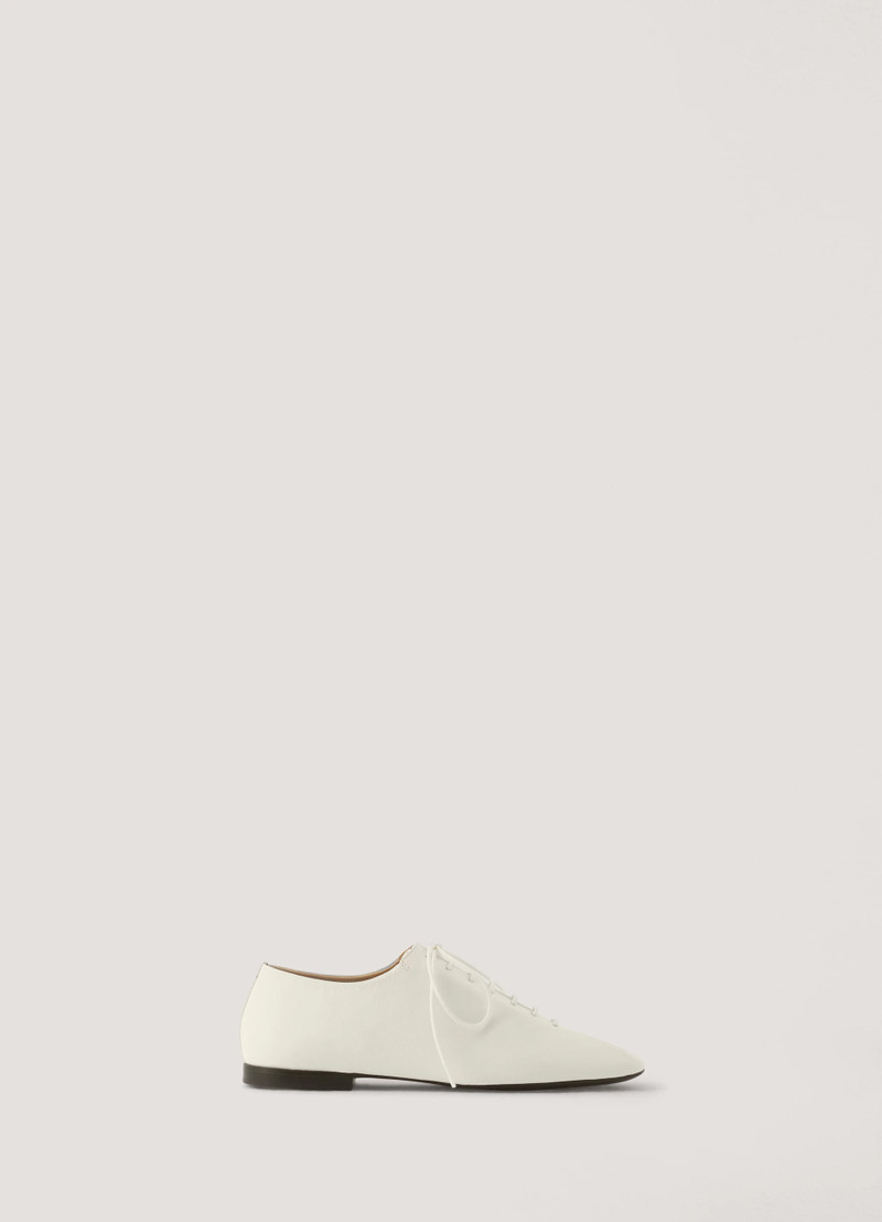 FLAT DERBIES
SATIN NAPPA LEATHER 1