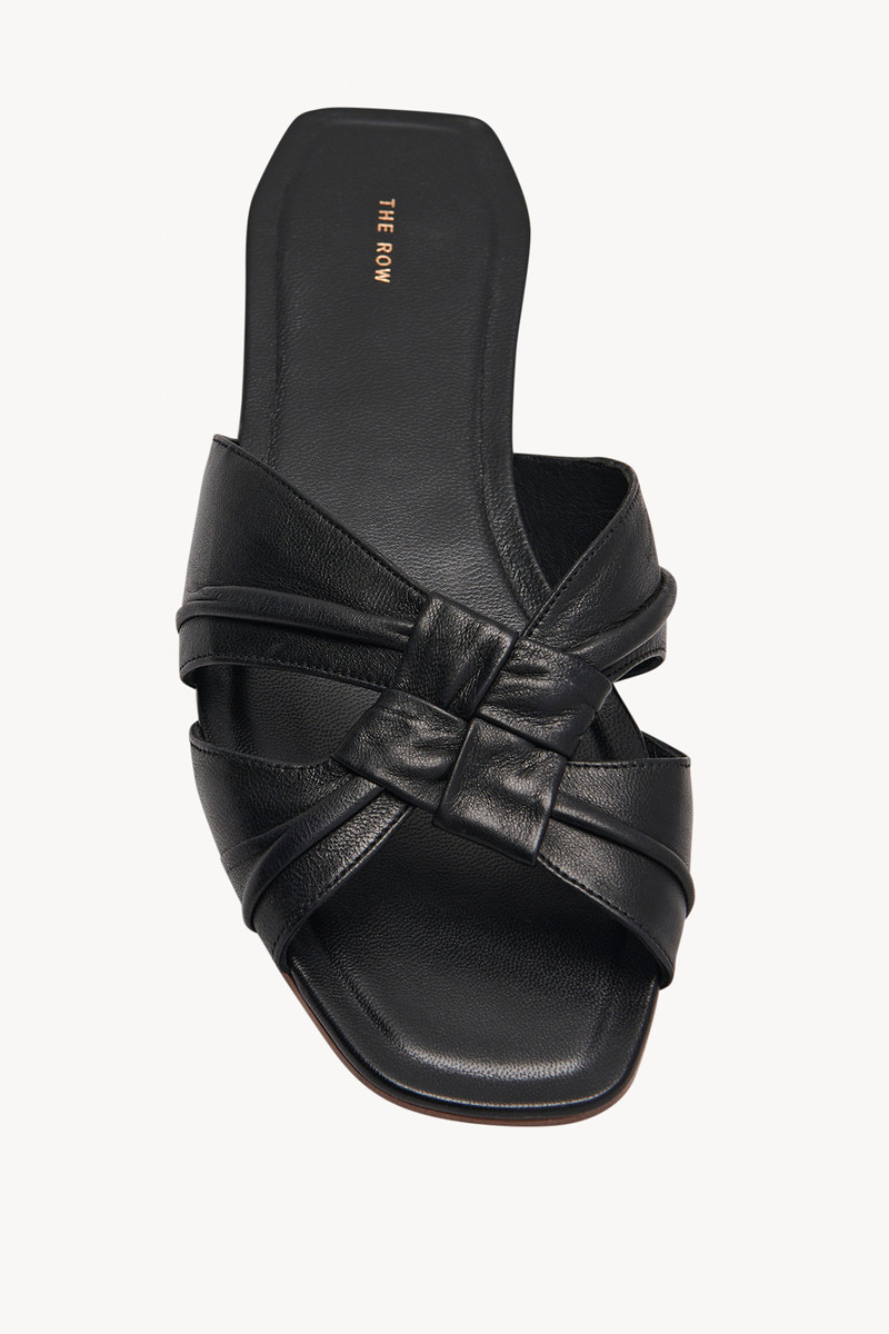 Soft Knot Flat in Leather 3