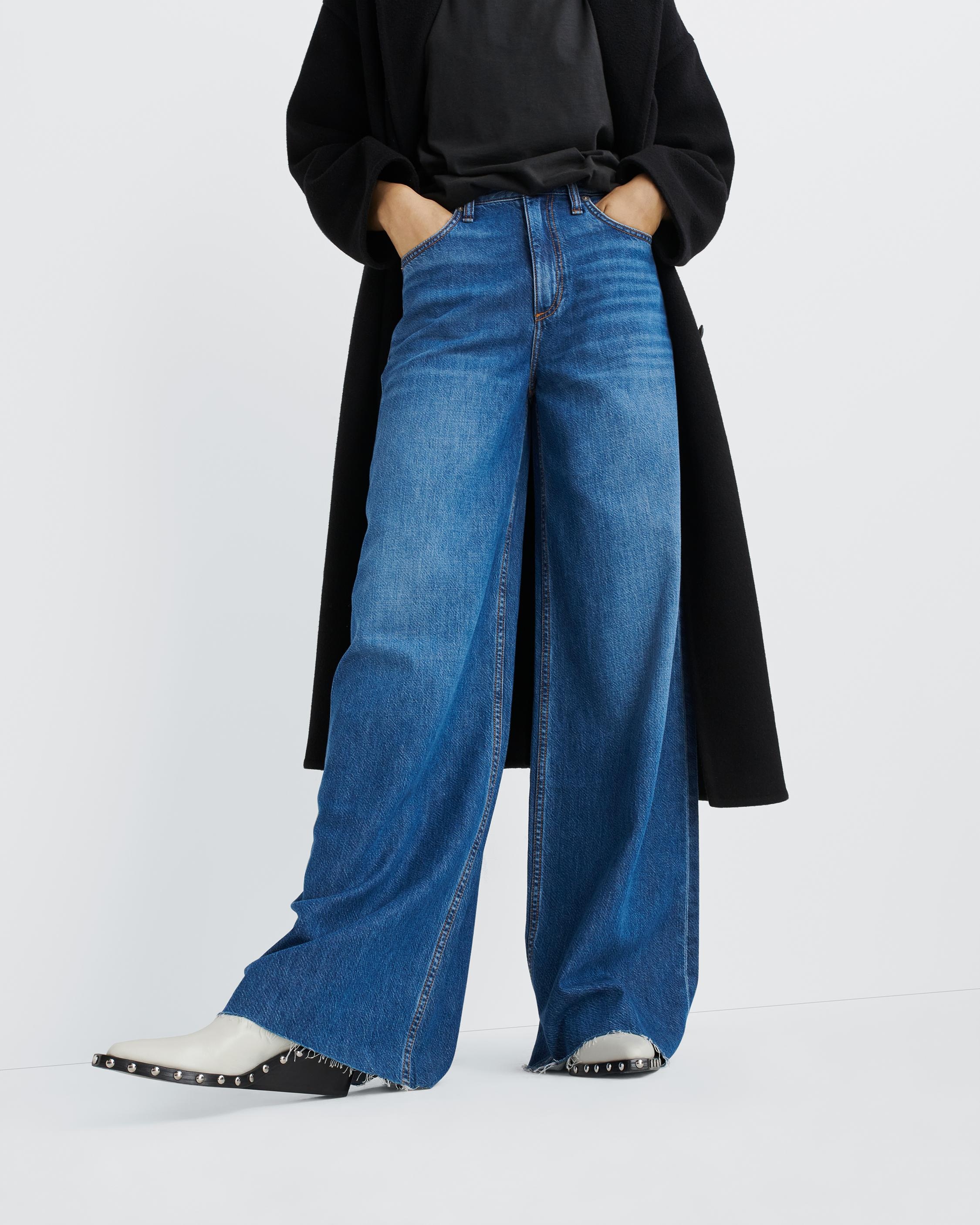 Featherweight Sofie Wide-Leg - Otto
High-Rise Featherweight Jean - 3