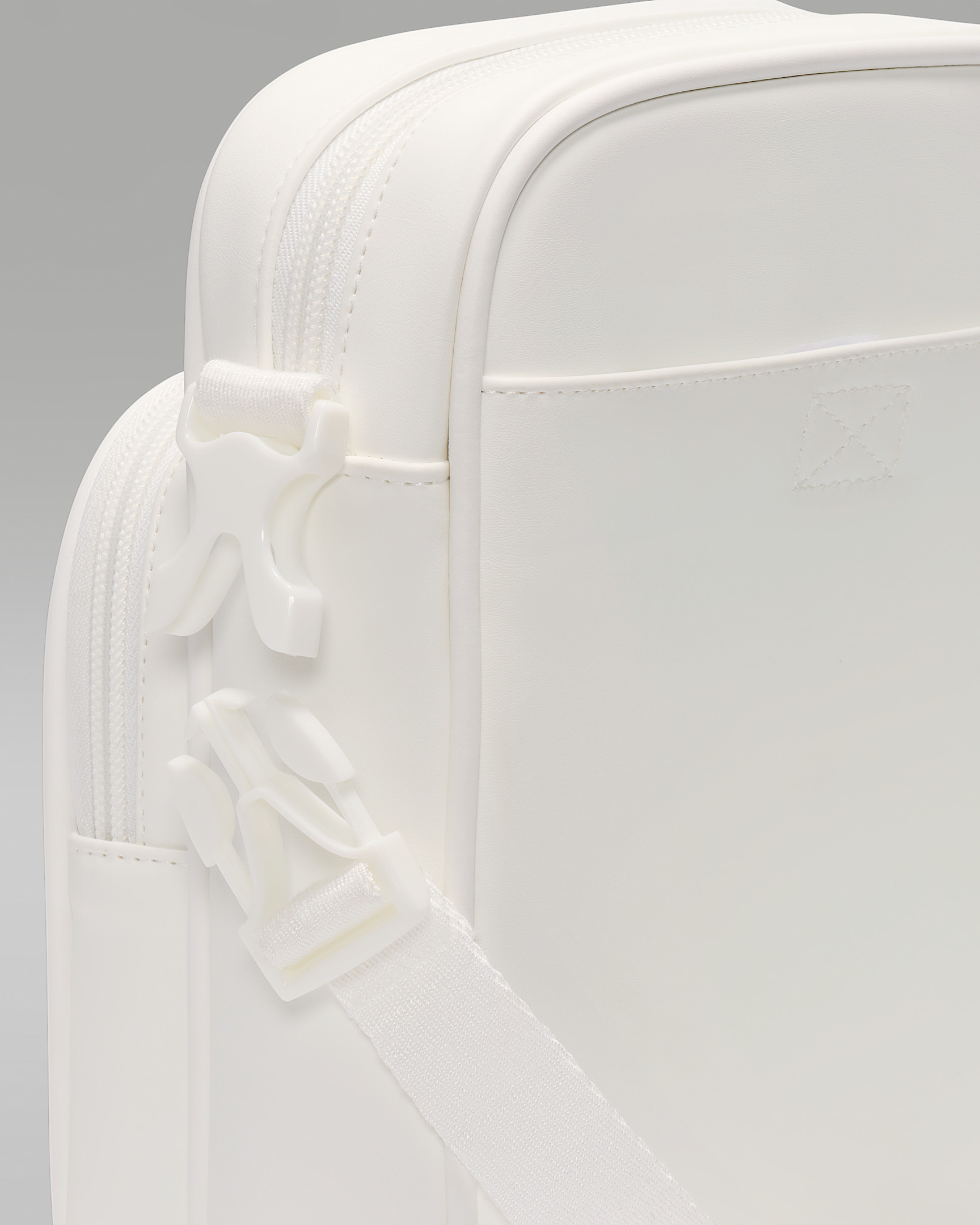 Air Jordan Festival Bag (1.5L) - 8