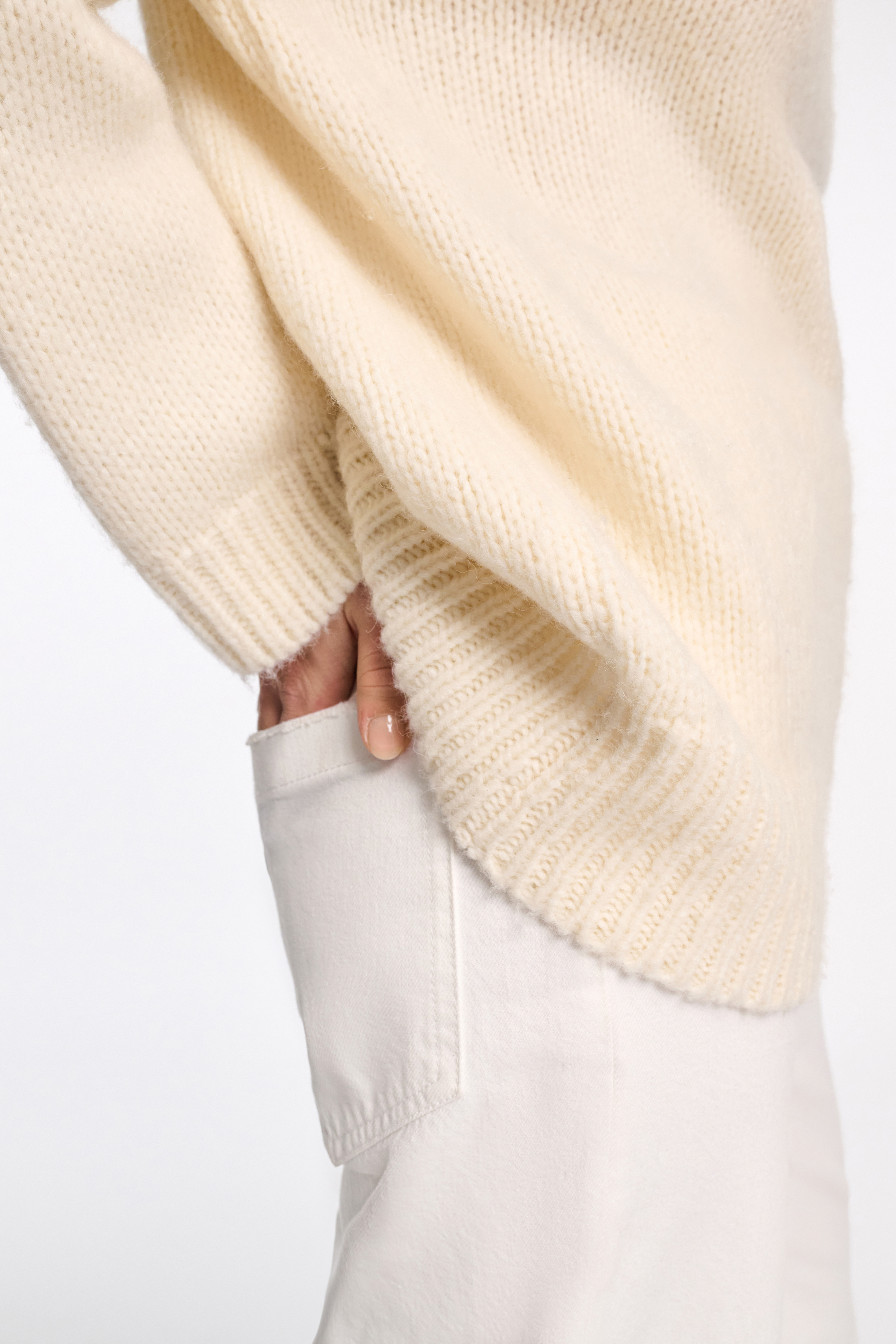 URBAN FAVORITES pullover - 4