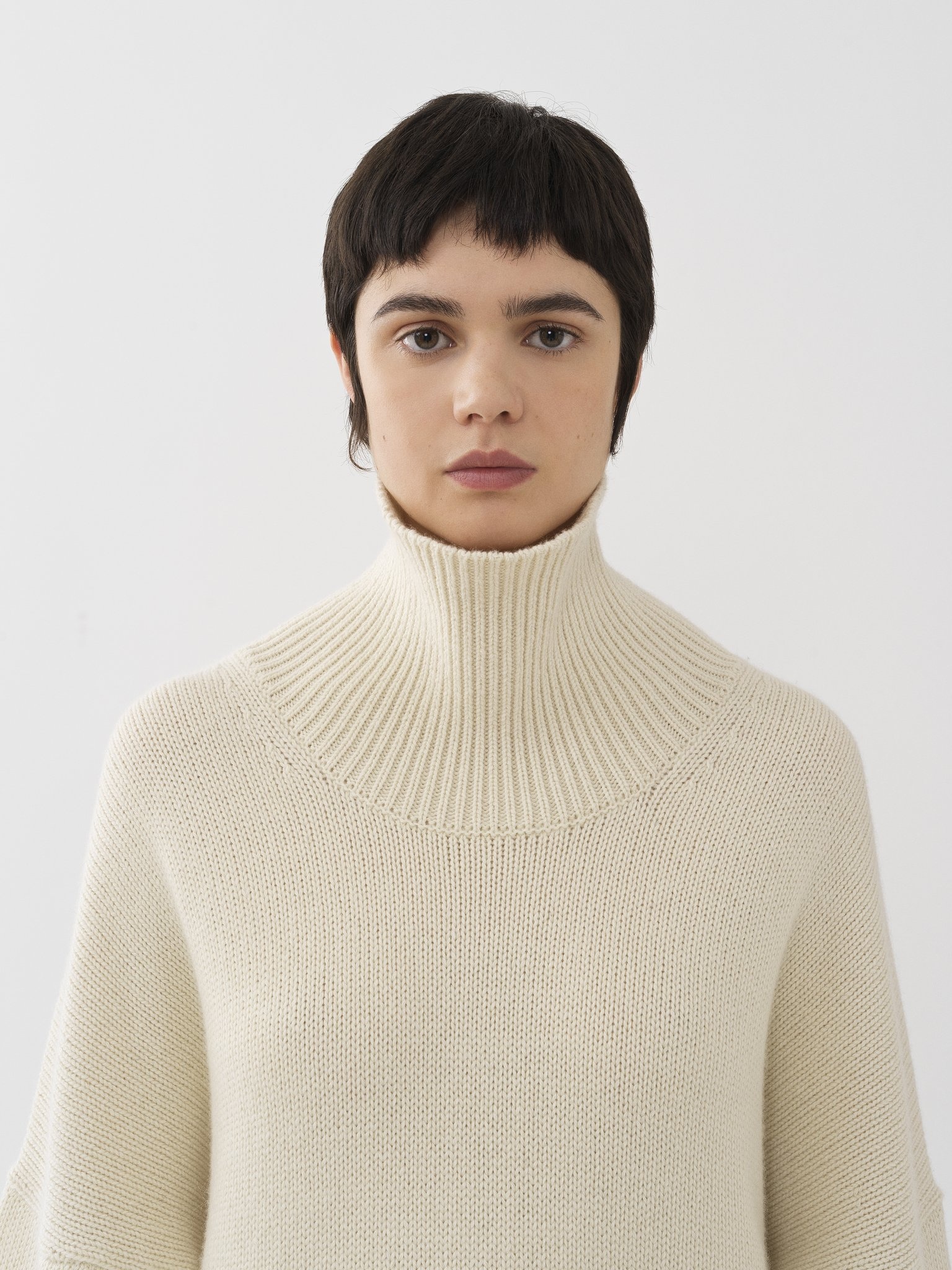 OVERSIZED HIGH-NECK SWEATER - 6