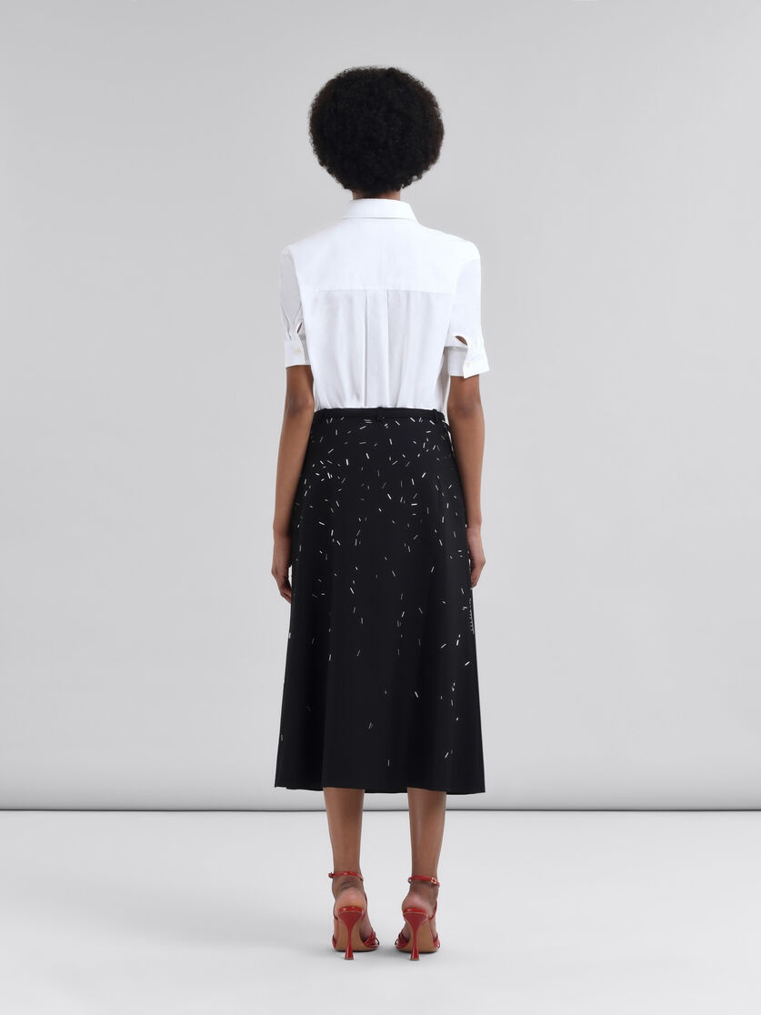 BLACK WOOL SKIRT WITH EMBROIDERED BEAD DETAIL - 3
