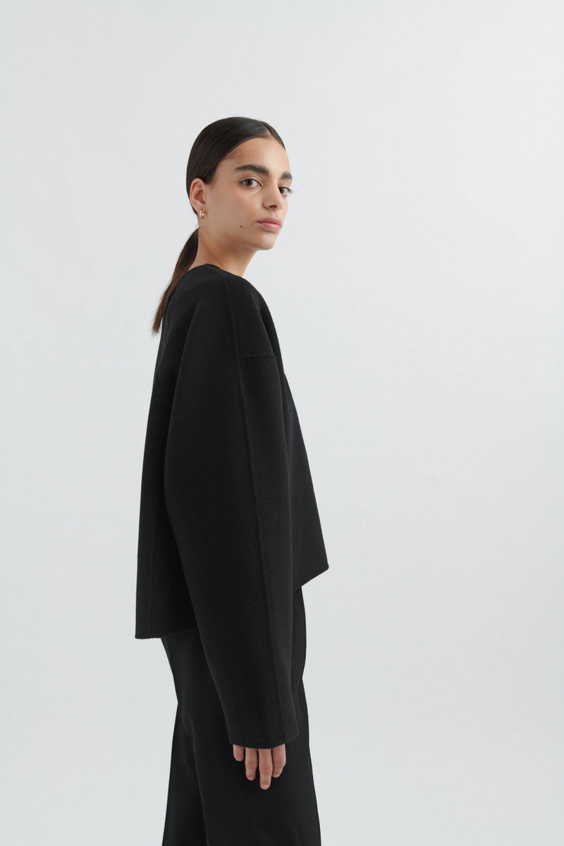 Awe Pullover 7