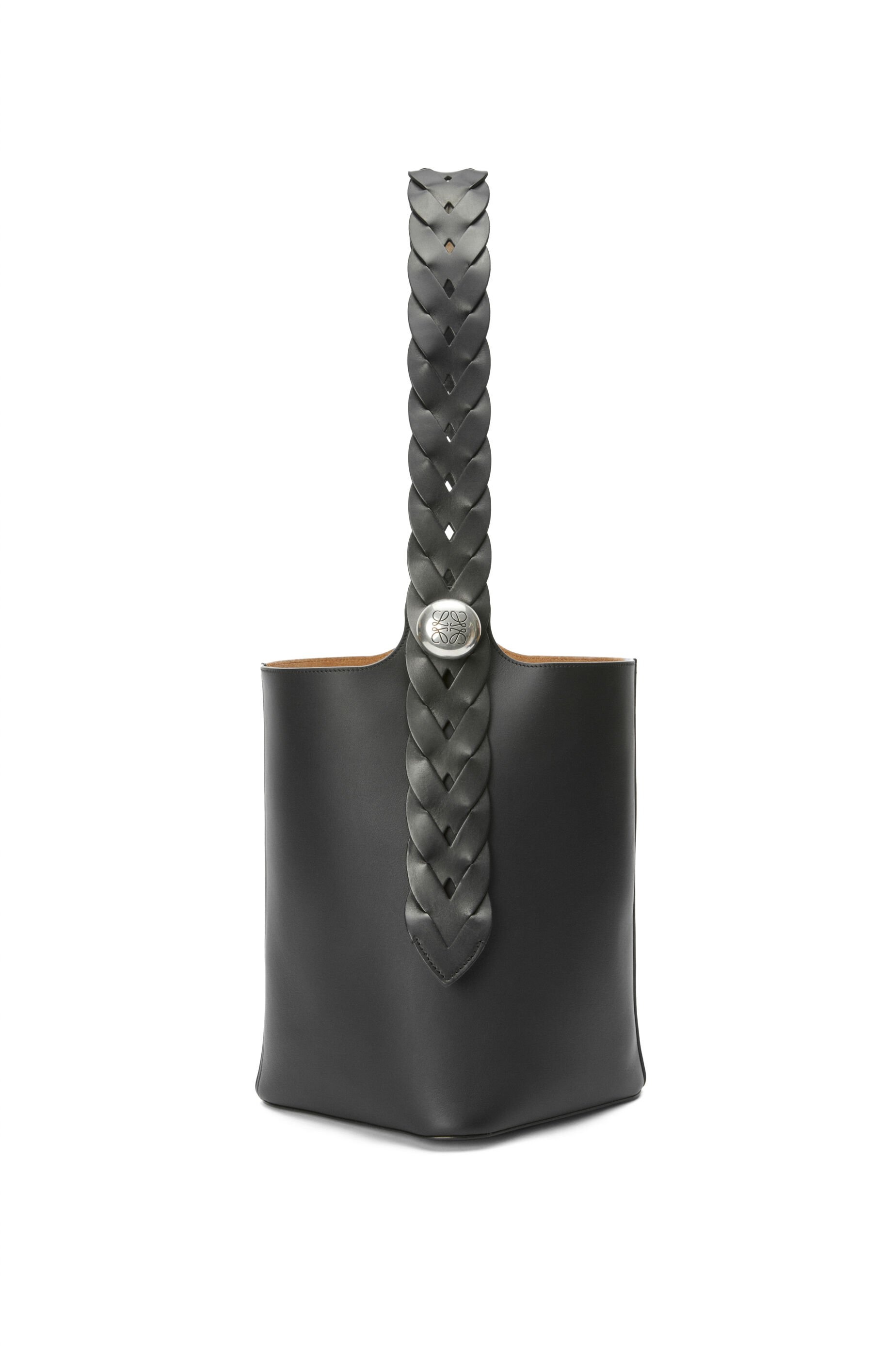 Large Pebble Bucket bag in mellow calfskin 4