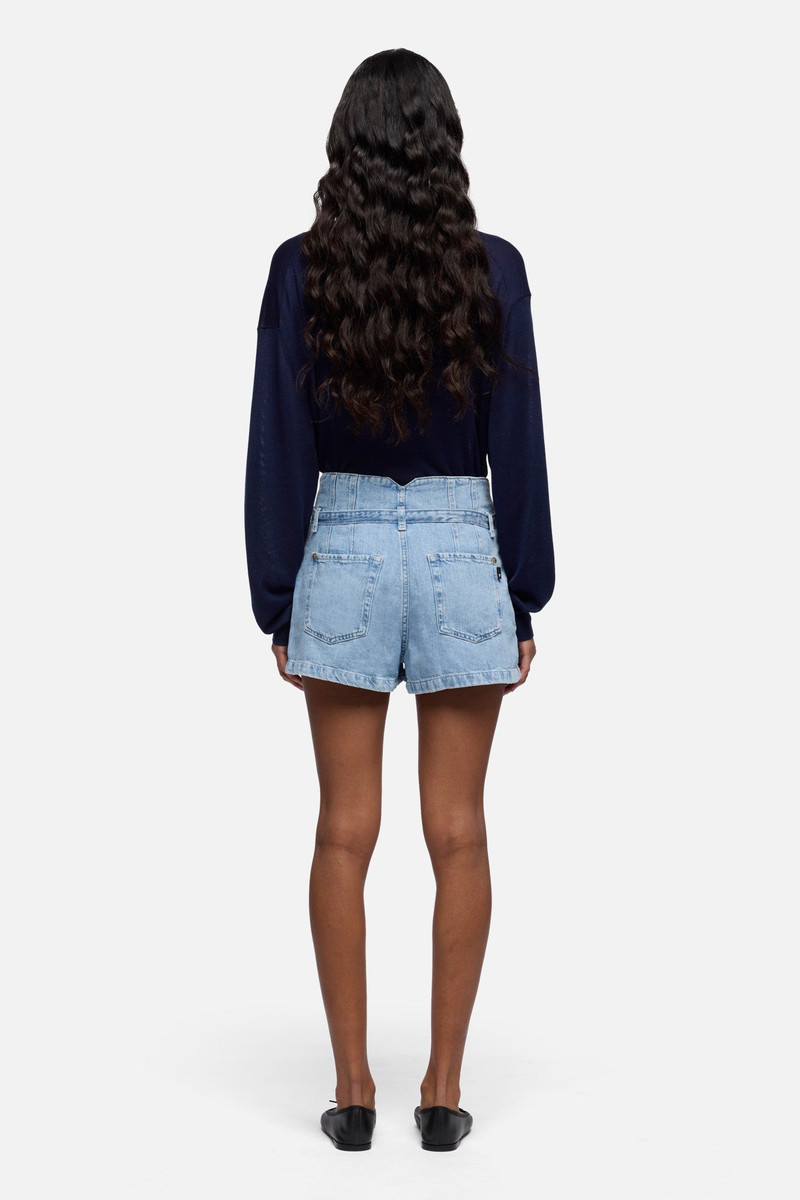 BELTED SHORT in Linen 5