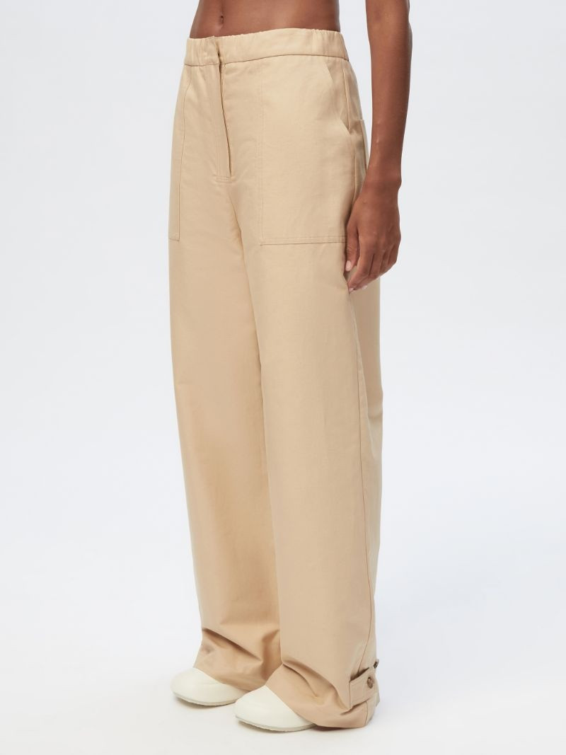 CARGO PANTS 4
