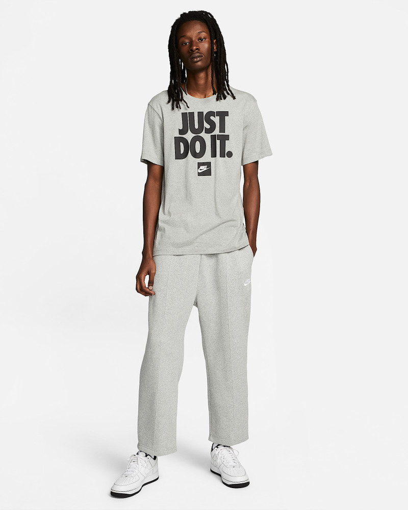 Nike Sportswear Men's T-Shirt 4