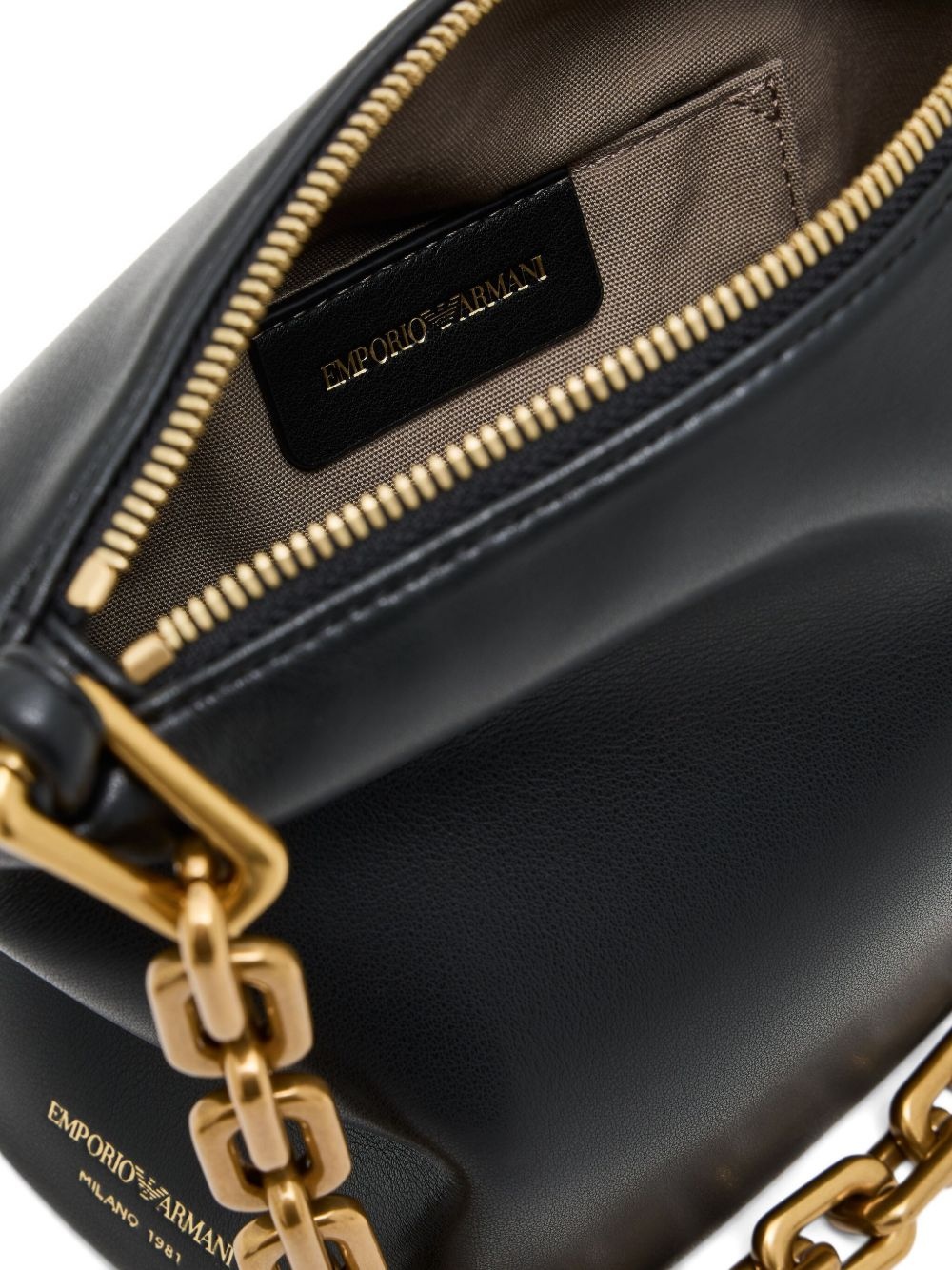 chain-link leather shoulder bag - 5