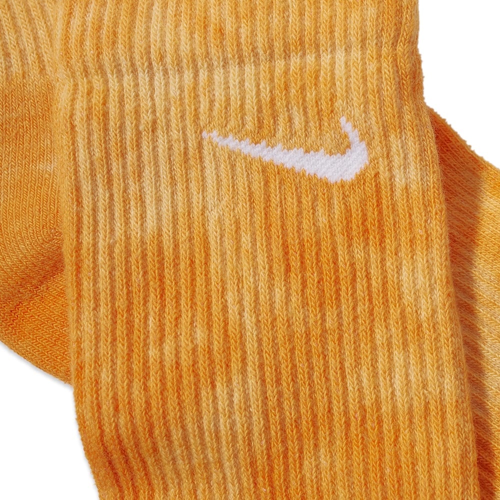 Nike NRG Essential Socks - 2