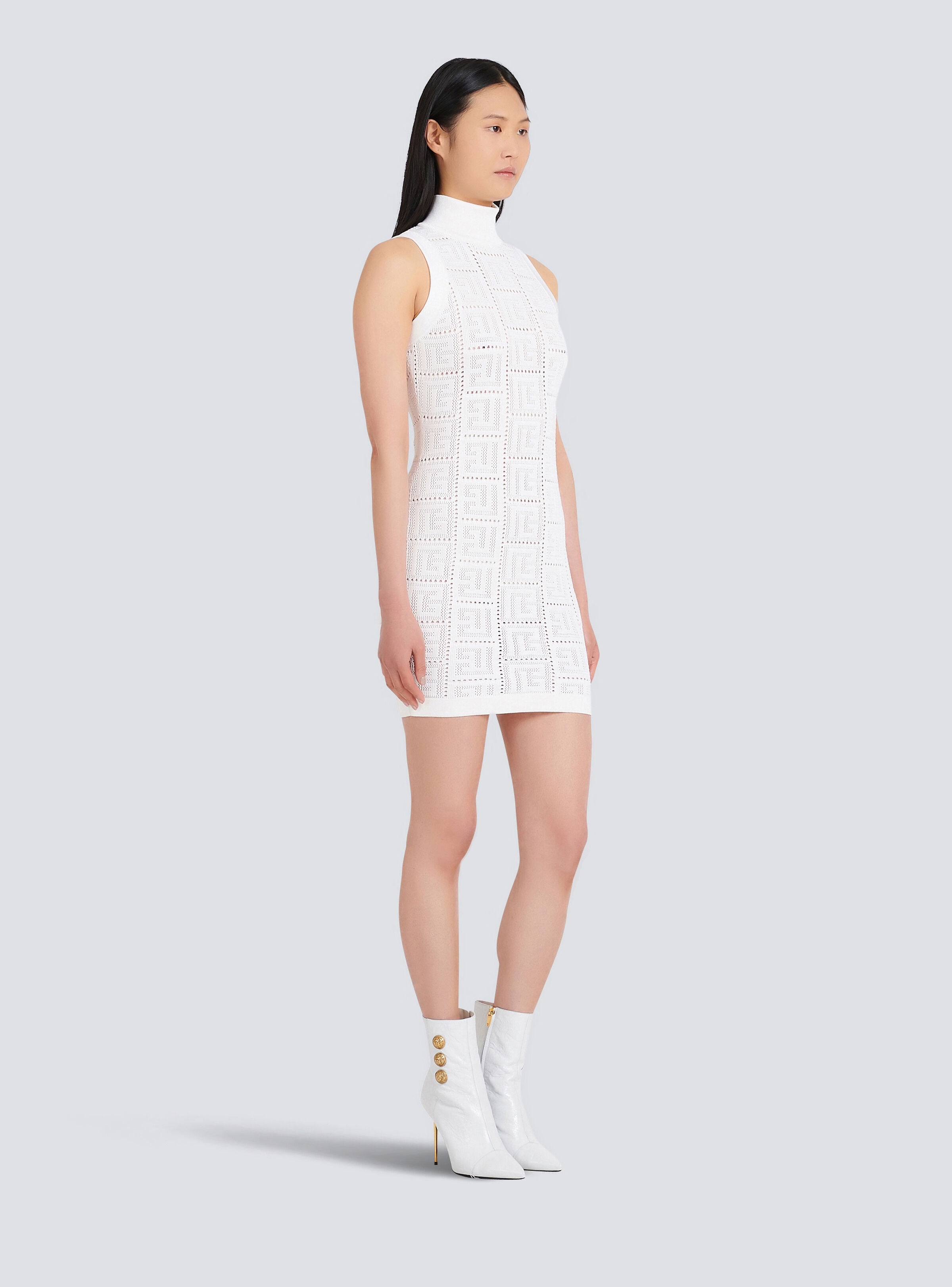 Short eco-designed knit dress with Balmain monogram - 6