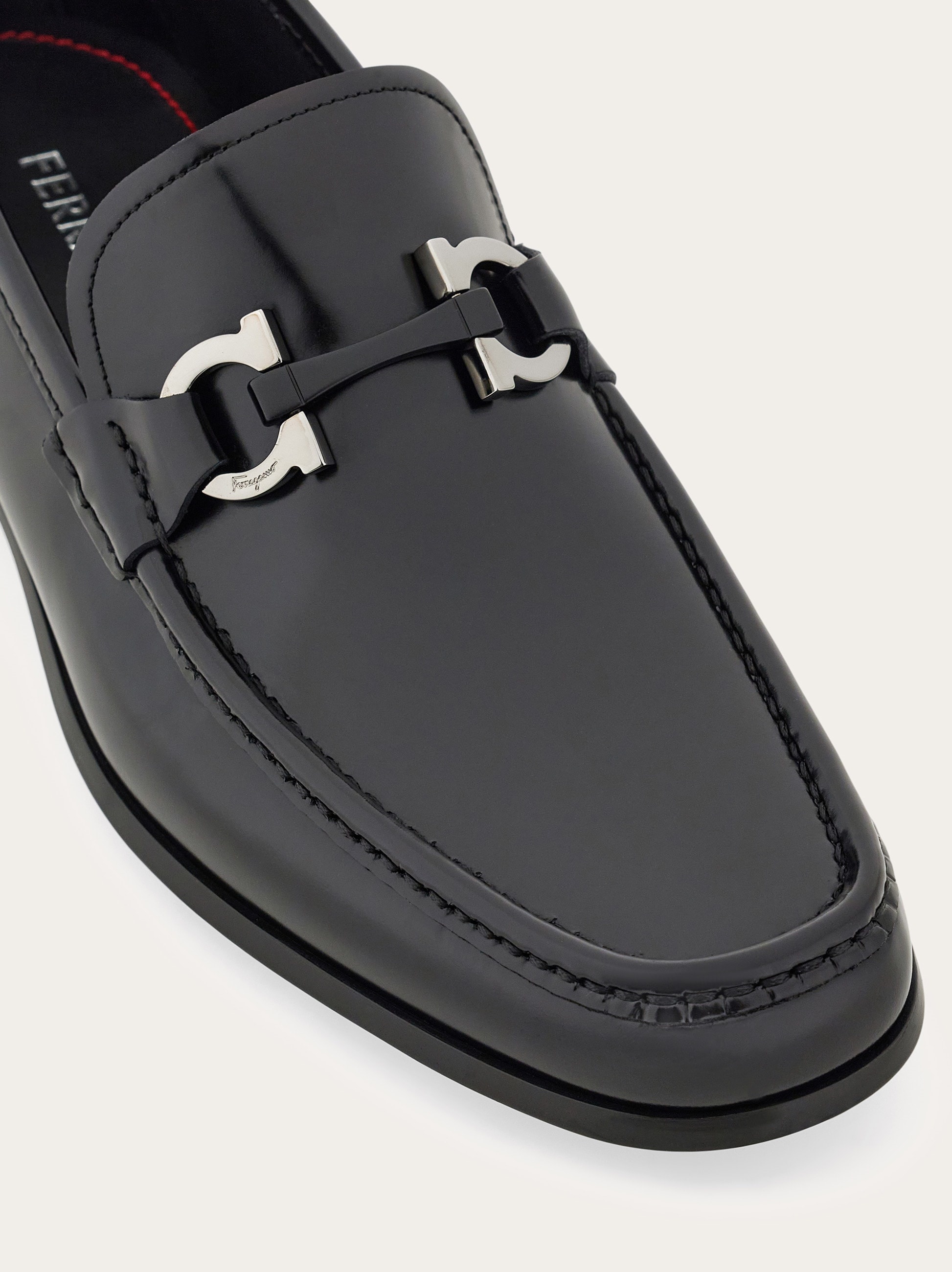 FERRAGAMO Moccasin with Gancini ornament | REVERSIBLE