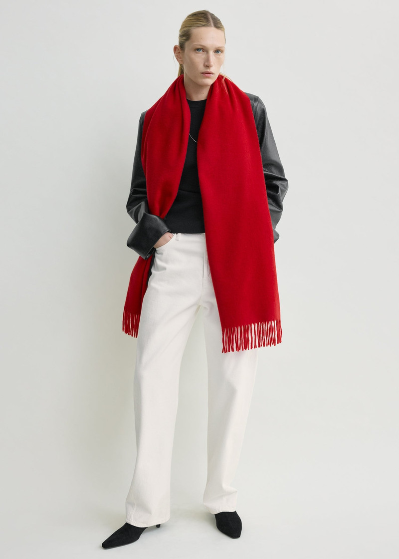 TOTEME Cashmere scarf red outlook