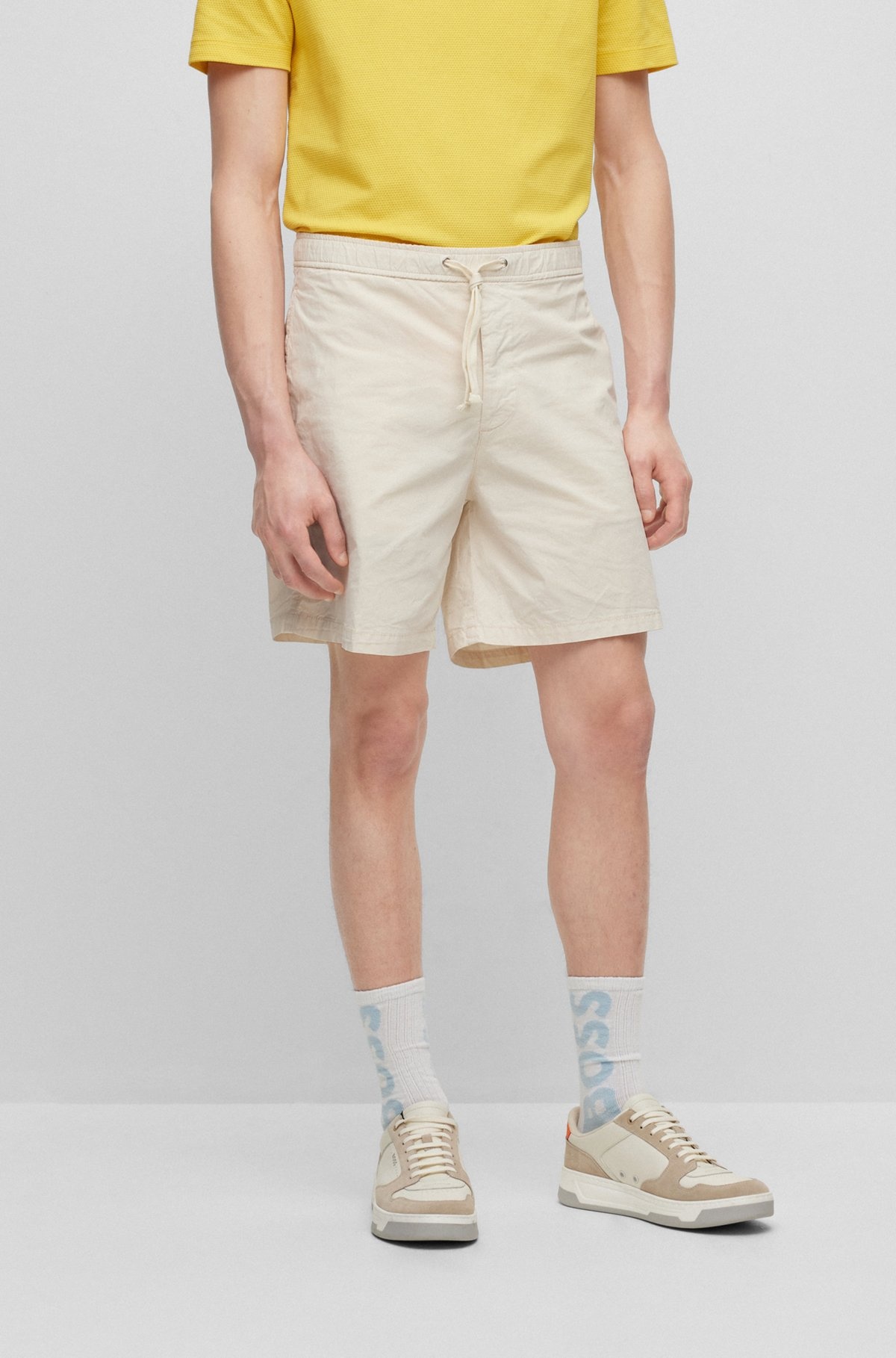 REGULAR-FIT SHORTS IN PAPER-TOUCH STRETCH COTTON - 2