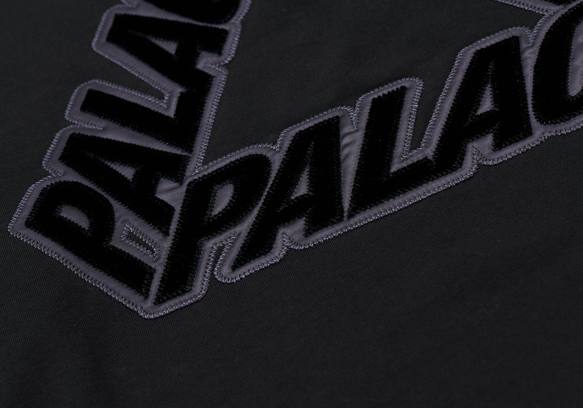 P-3 APPLIQUE CREW BLACK - 3