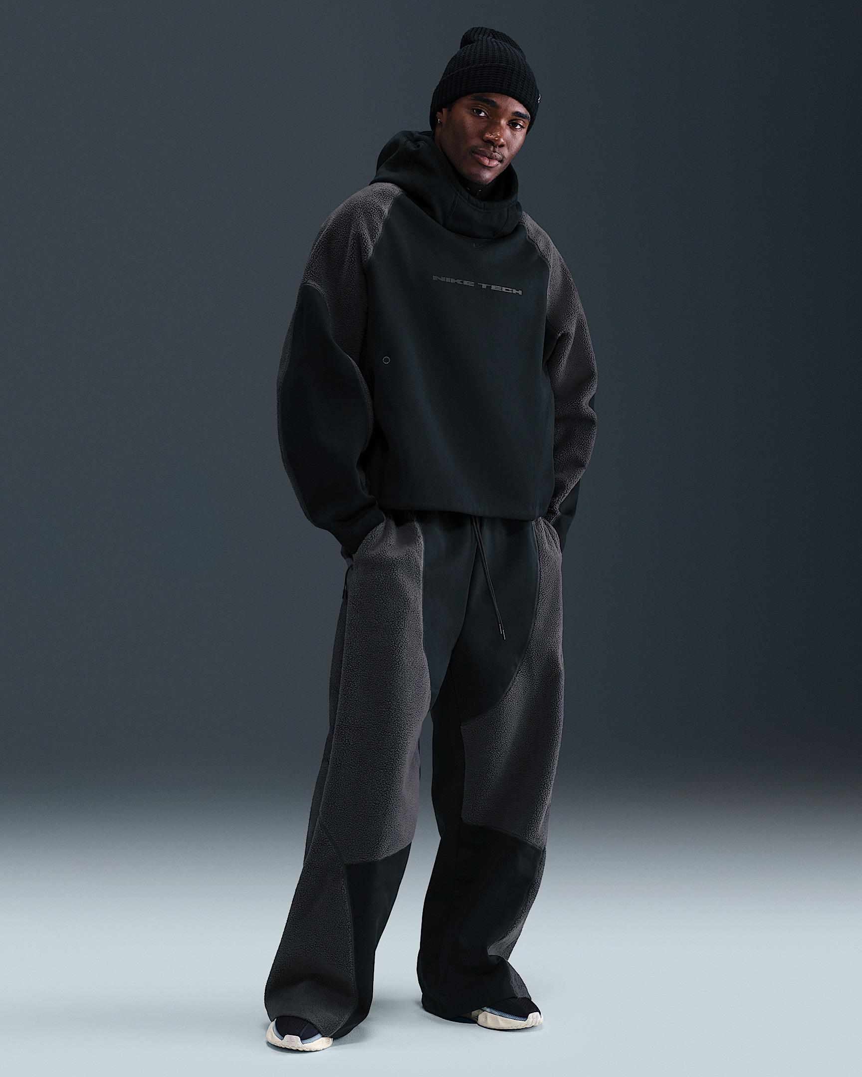 Nike Tech Boreas Men's Oversized Hoodie - 4