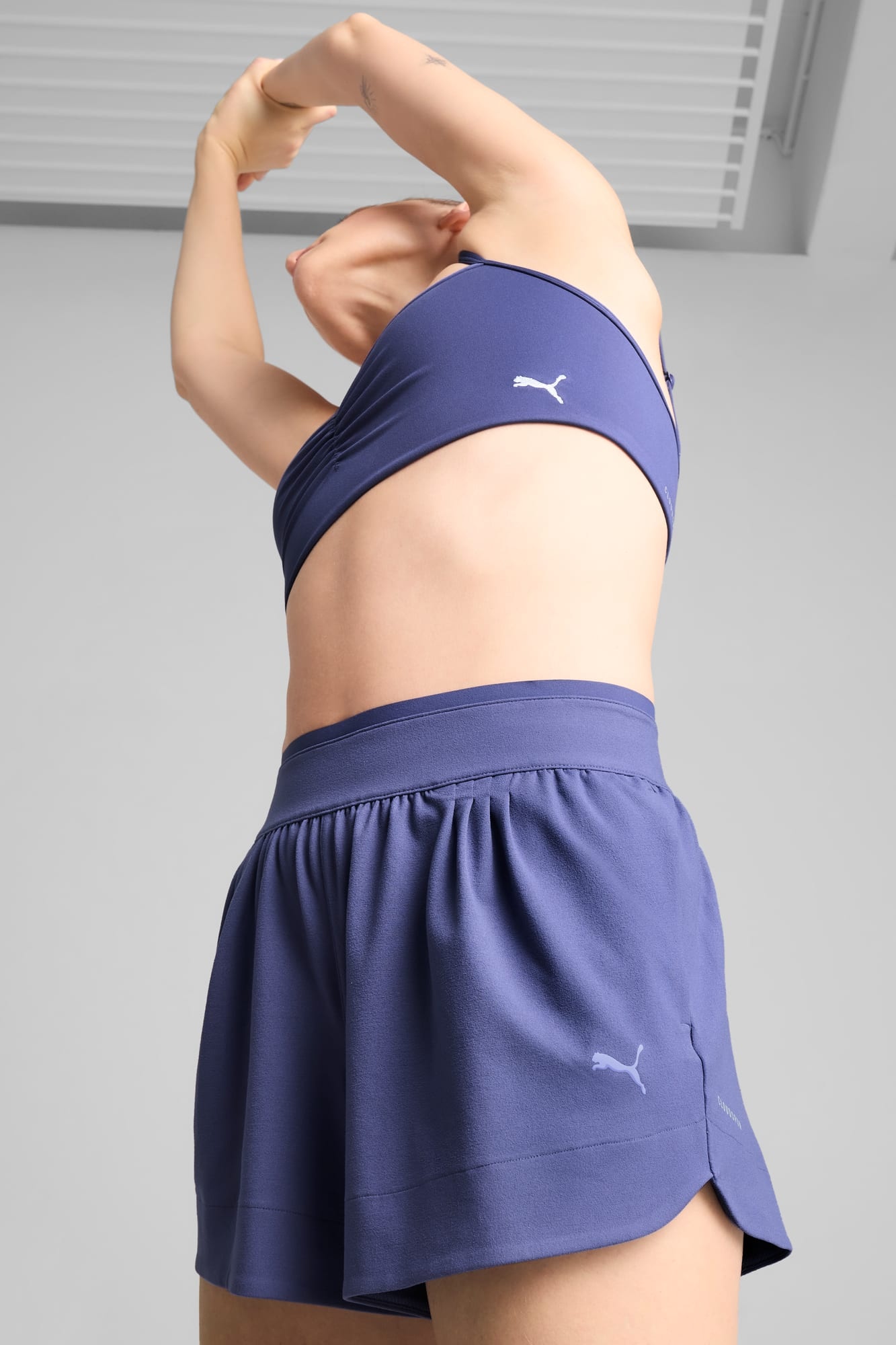 MOVE CLOUDSPUN Women's Shorts - 7