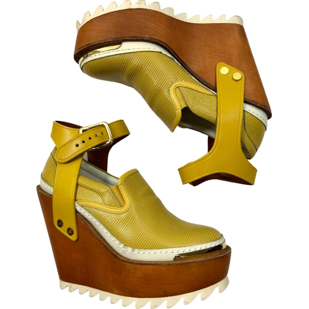 Coup de Grace - Undercover Wedge High Heels AW99-00 Sz Small - 2