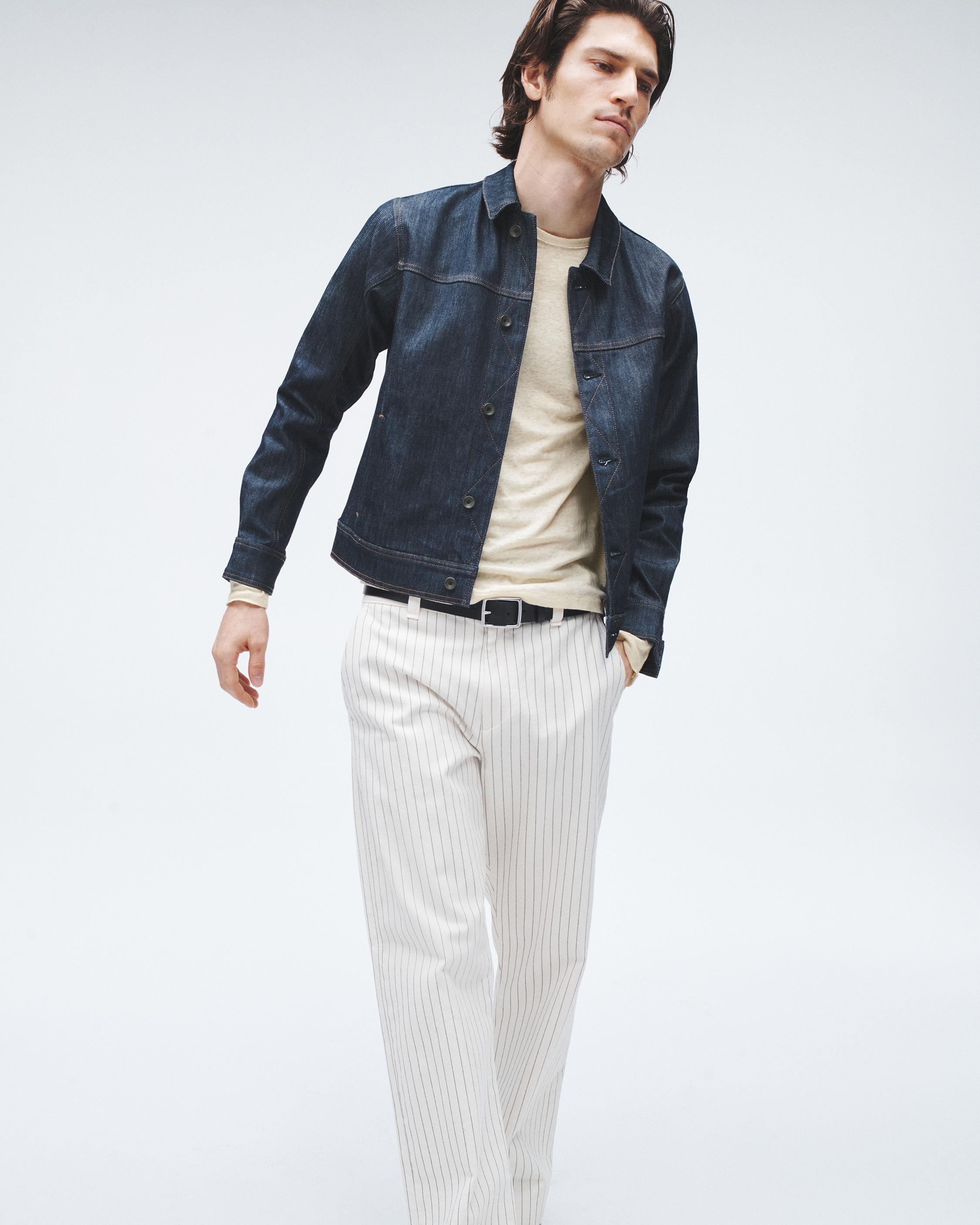 Kerwin Long Sleeve Tee
Linen T-Shirt - 6