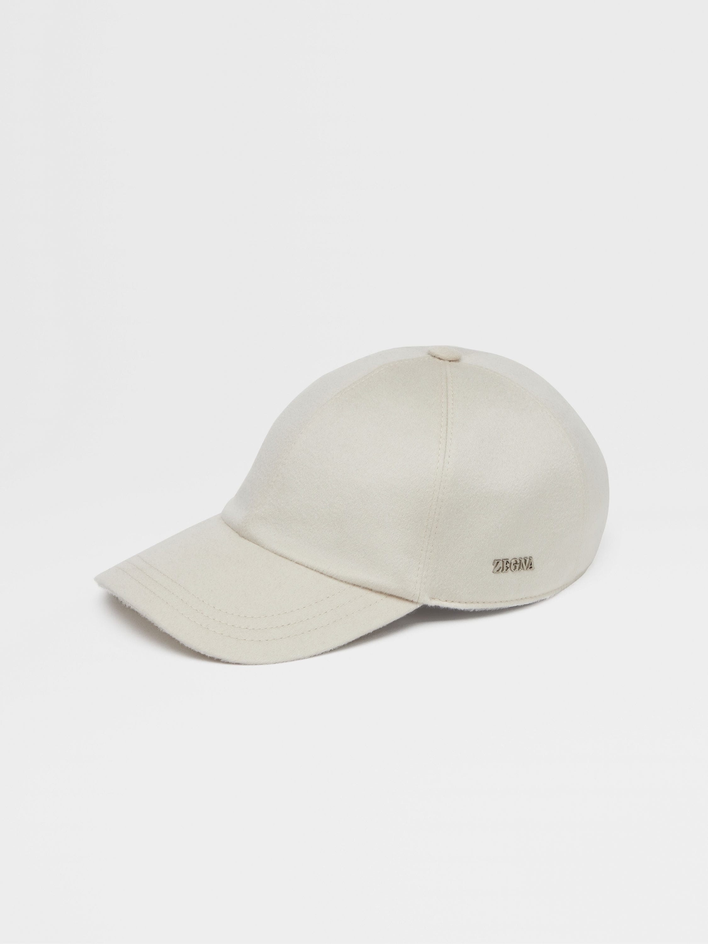 WHITE OASI CASHMERE BASEBALL CAP - 1