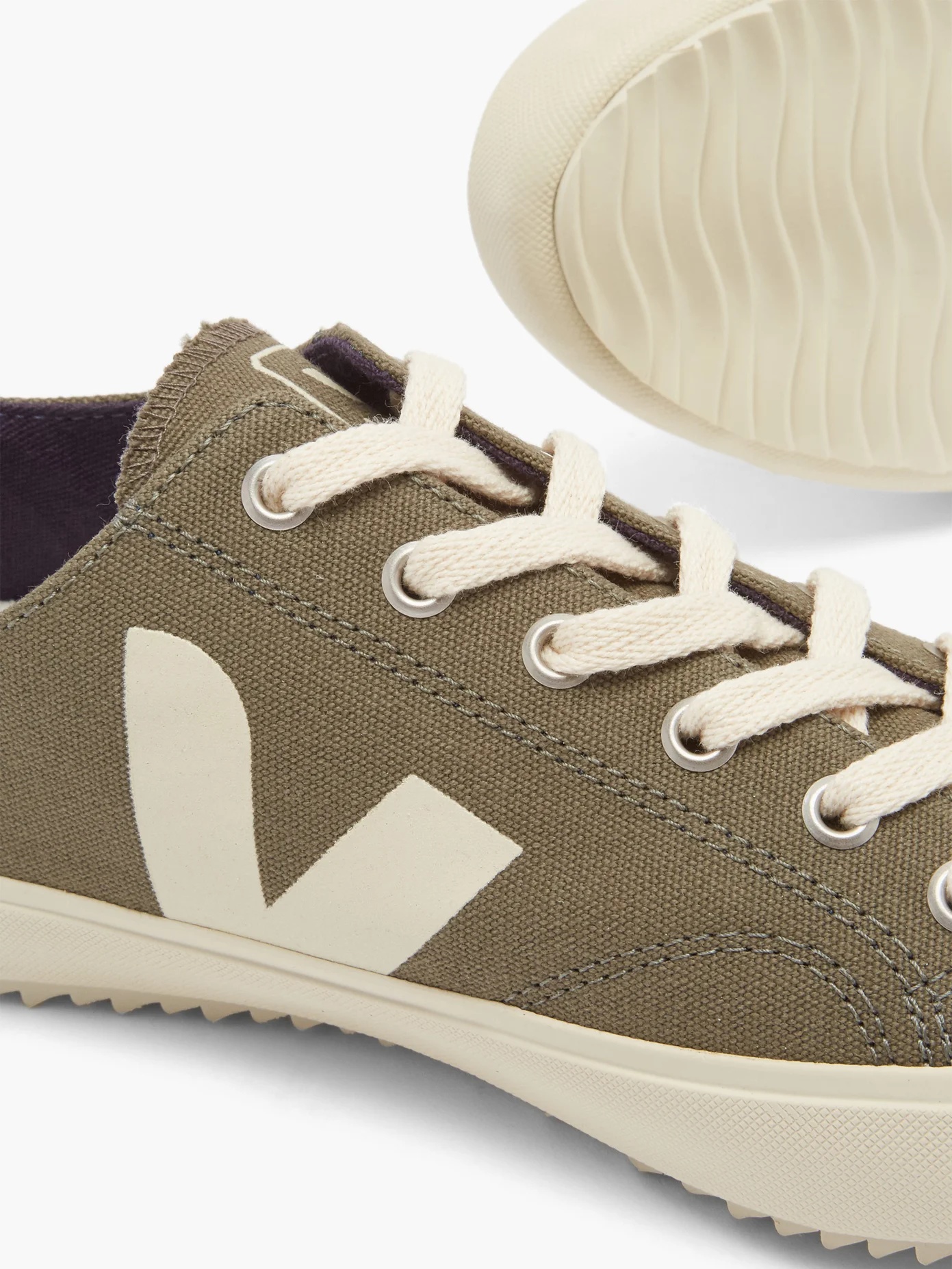 Nova V-logo canvas trainers - 6