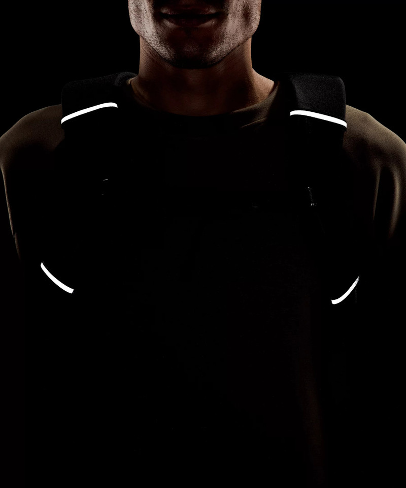 Double-Zip Backpack 22L 8