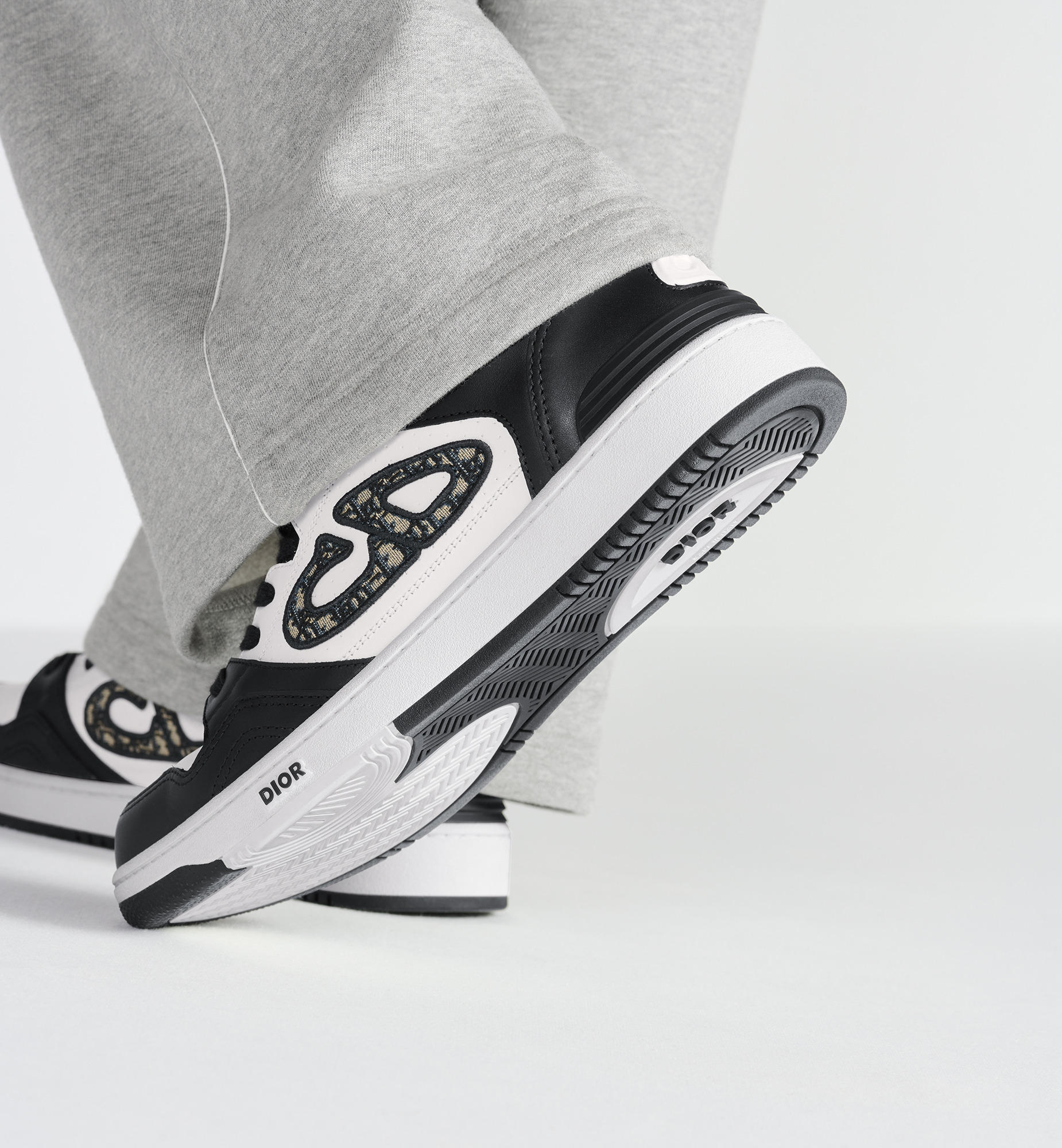 B57 Low-Top Sneaker - 4