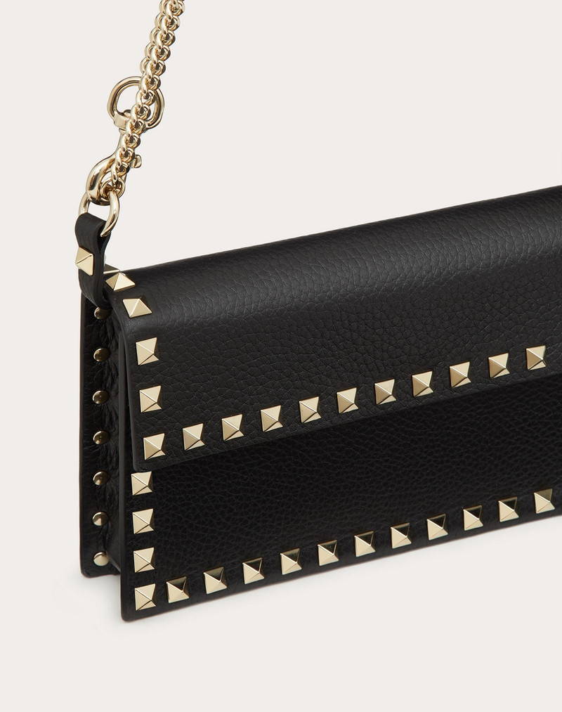 Valentino ROCKSTUD GRAINY CALFSKIN POUCH WITH ADJUSTABLE CHAIN STRAP outlook
