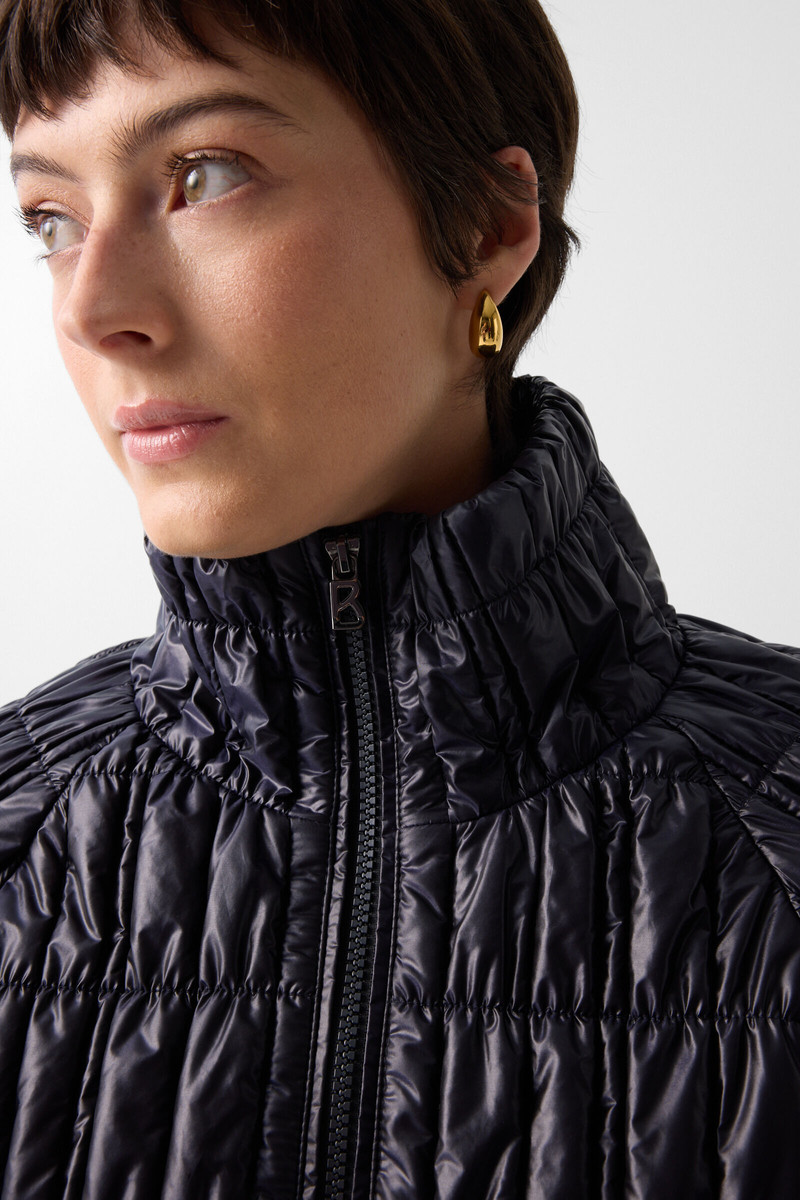 Sherry quilted jacket in Navy blue 5