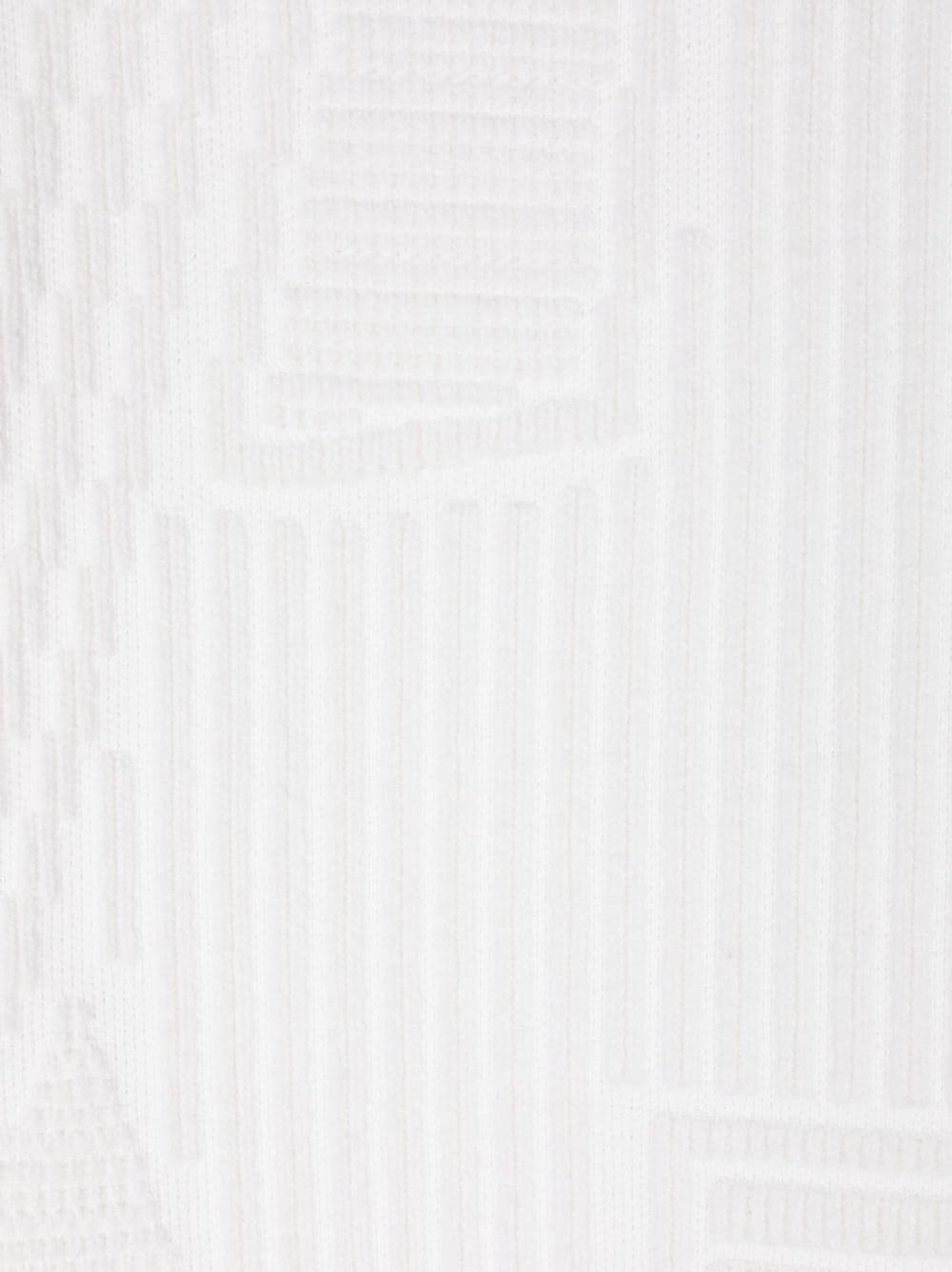 Engineered debossed-logo scarf - 2