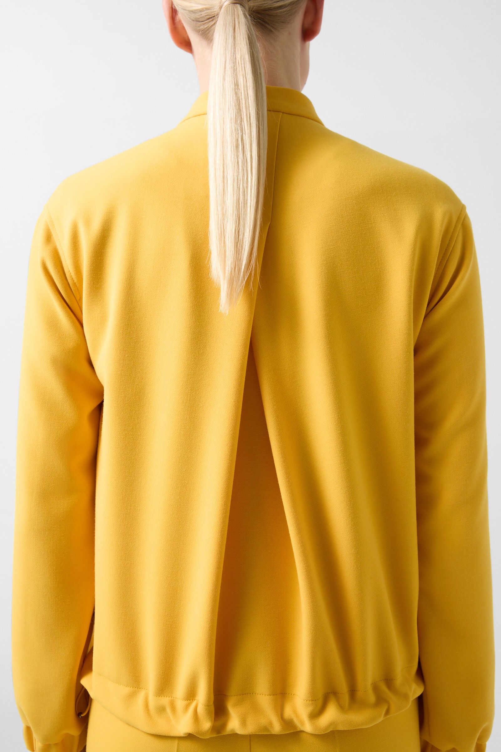 Carmen blouson in Mustard yellow - 7