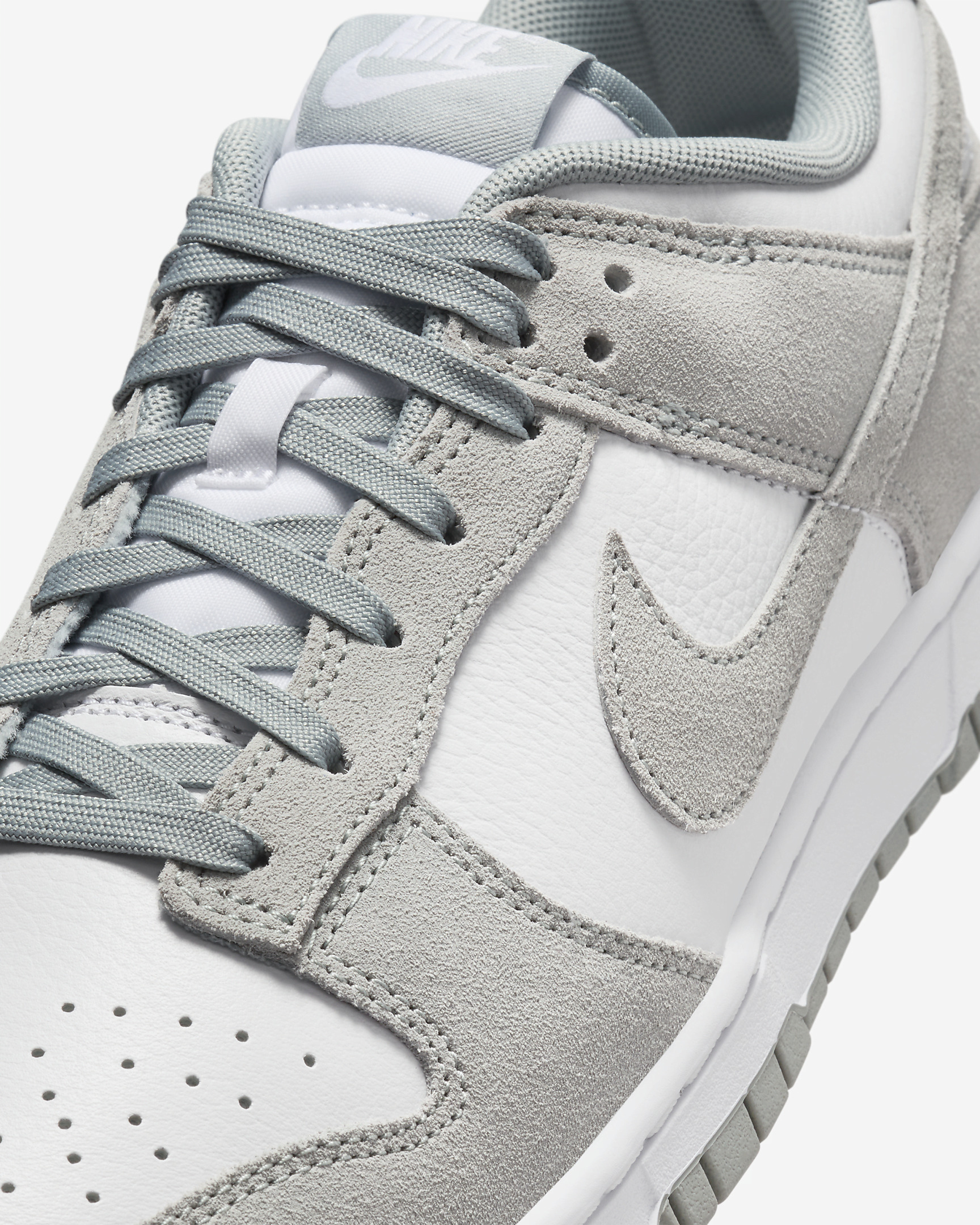 Nike Dunk Low Retro Men's Shoes - 7