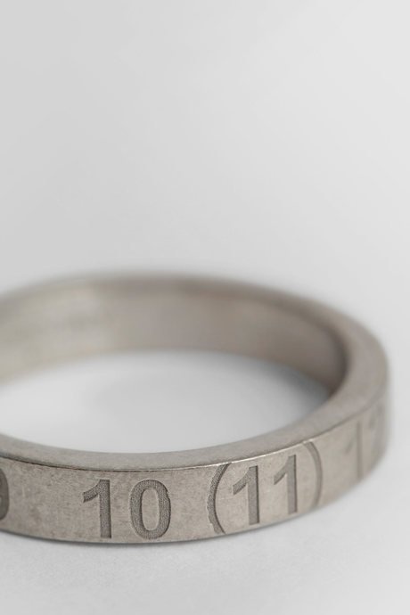 Maison margiela silver engraved numbers ring - 4