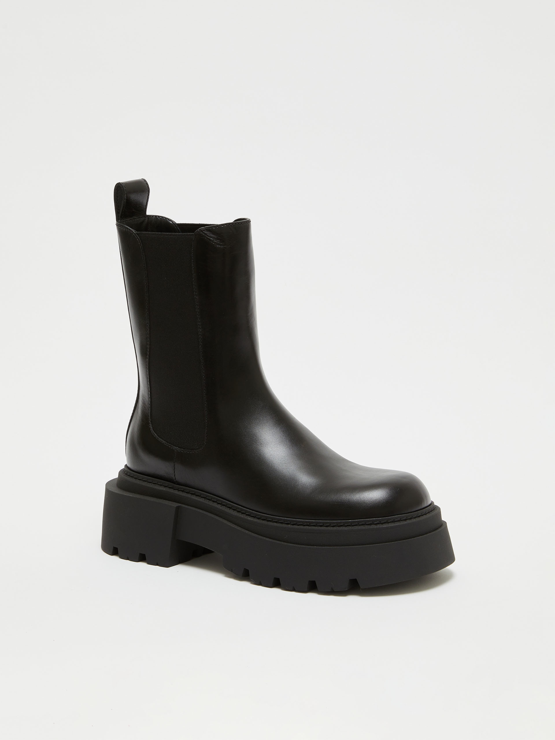 Leather Chelsea boots - 2