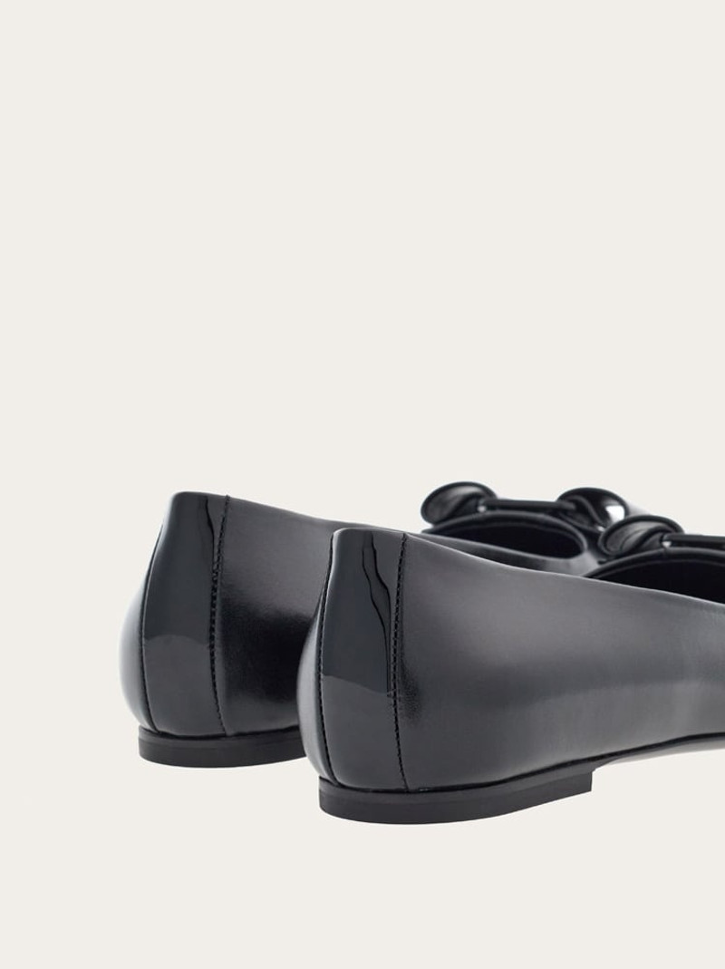 FERRAGAMO VARA BOW BALLET FLAT outlook