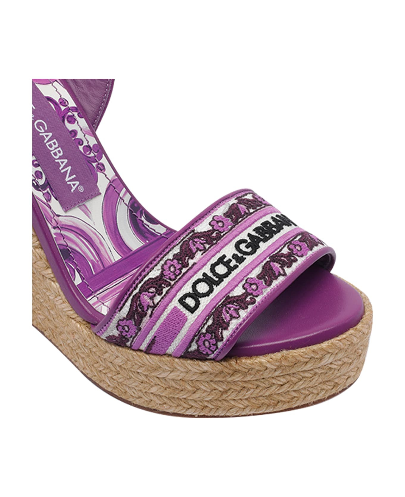 Maiolica Embroidery Wedges - 4