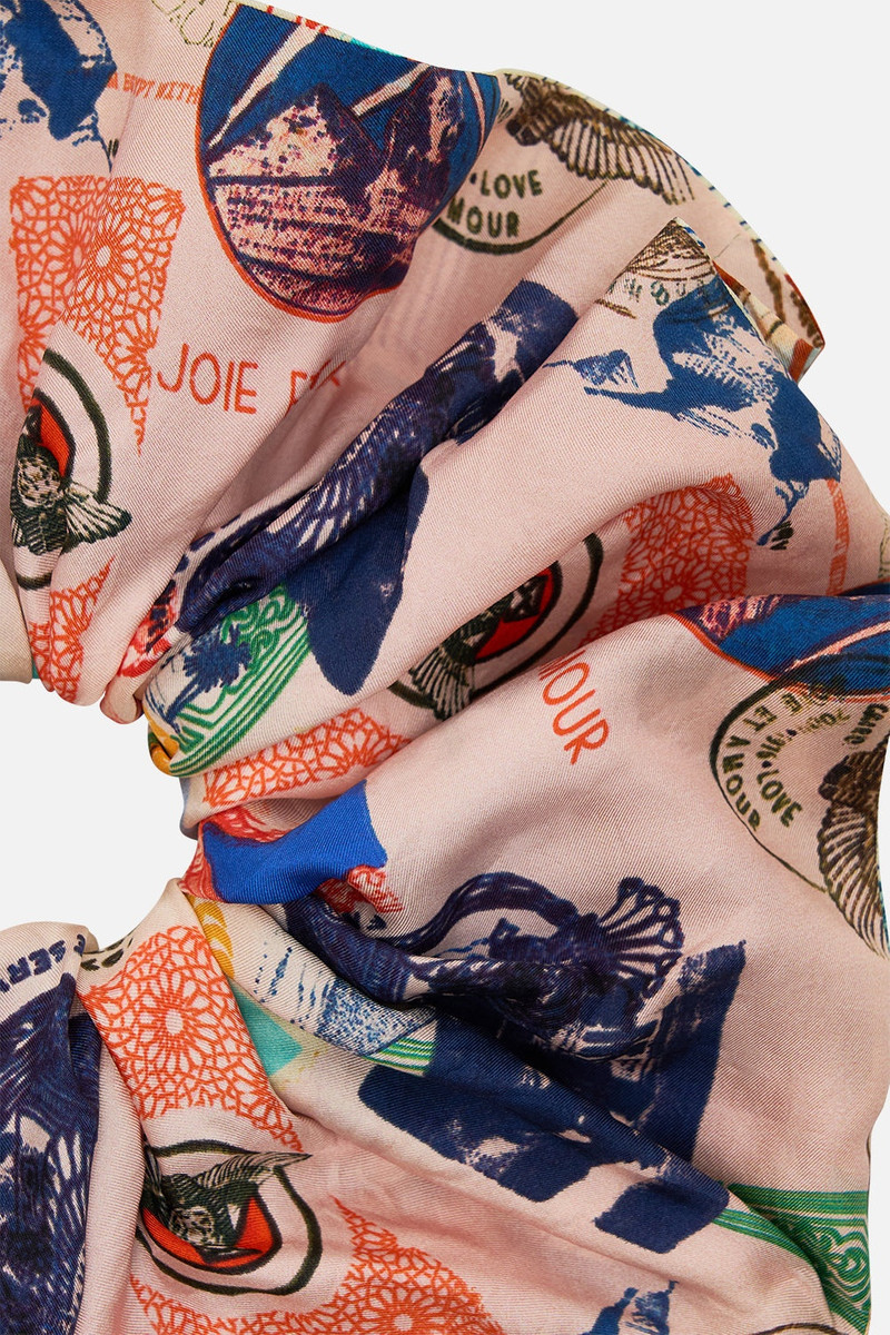 CAMILLA OVERSIZED SCRUNCHIE outlook