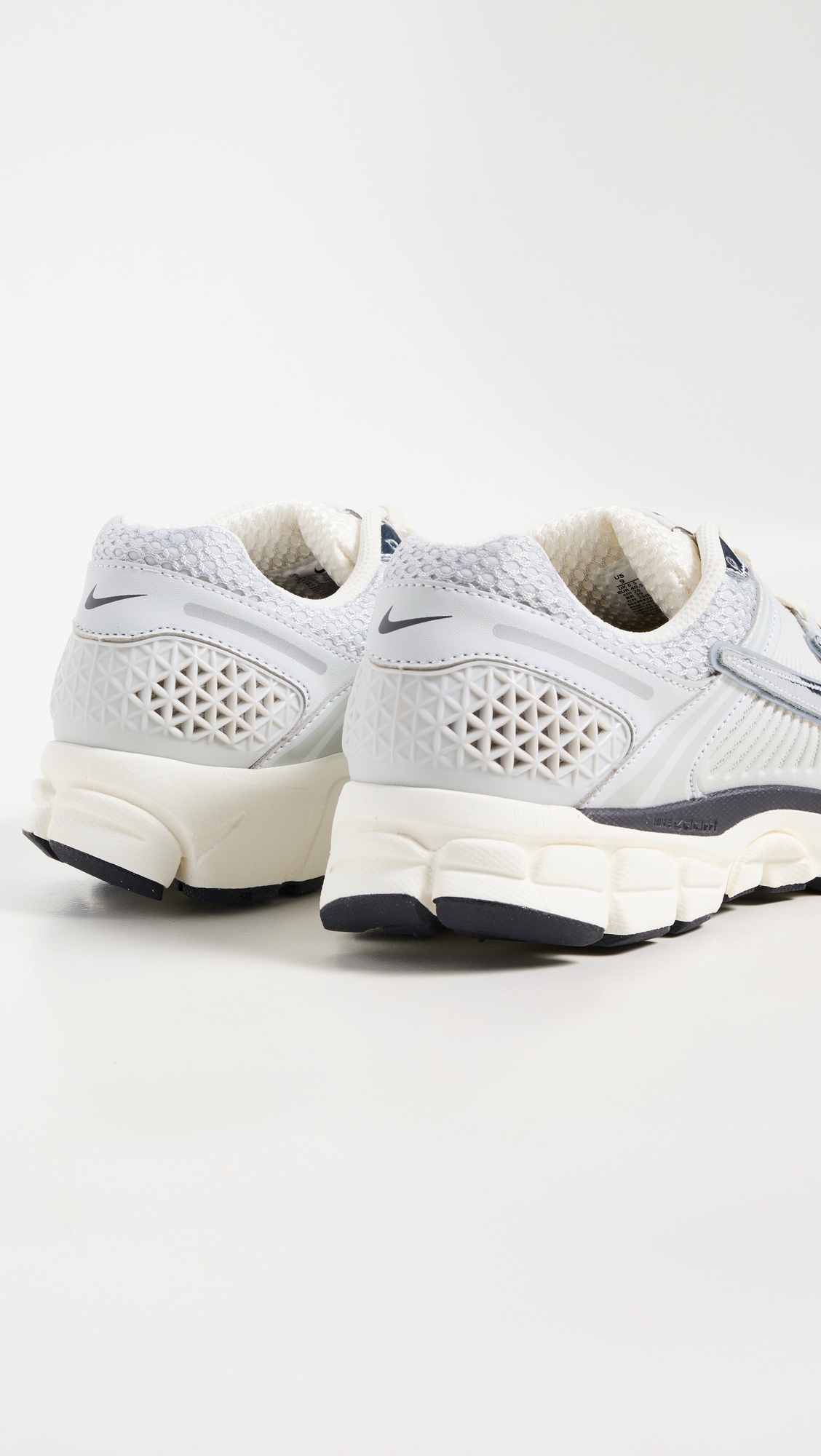 Nike Zoom Vomero 5 Sneakers - 3