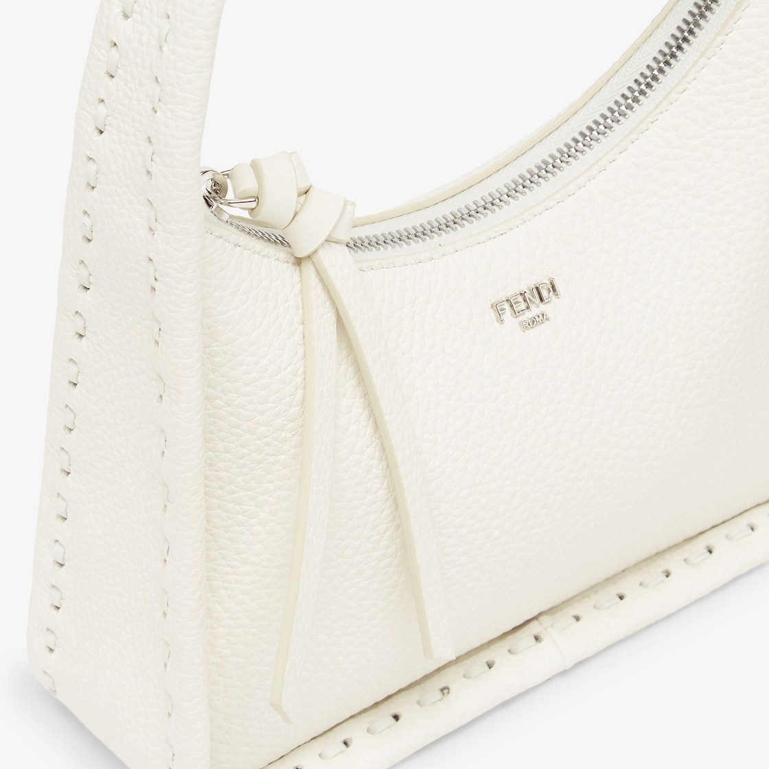 【 FENDI 】Mini Fendessence レザーバッグ FENDI Mini Fendessence | REVERSIBLE