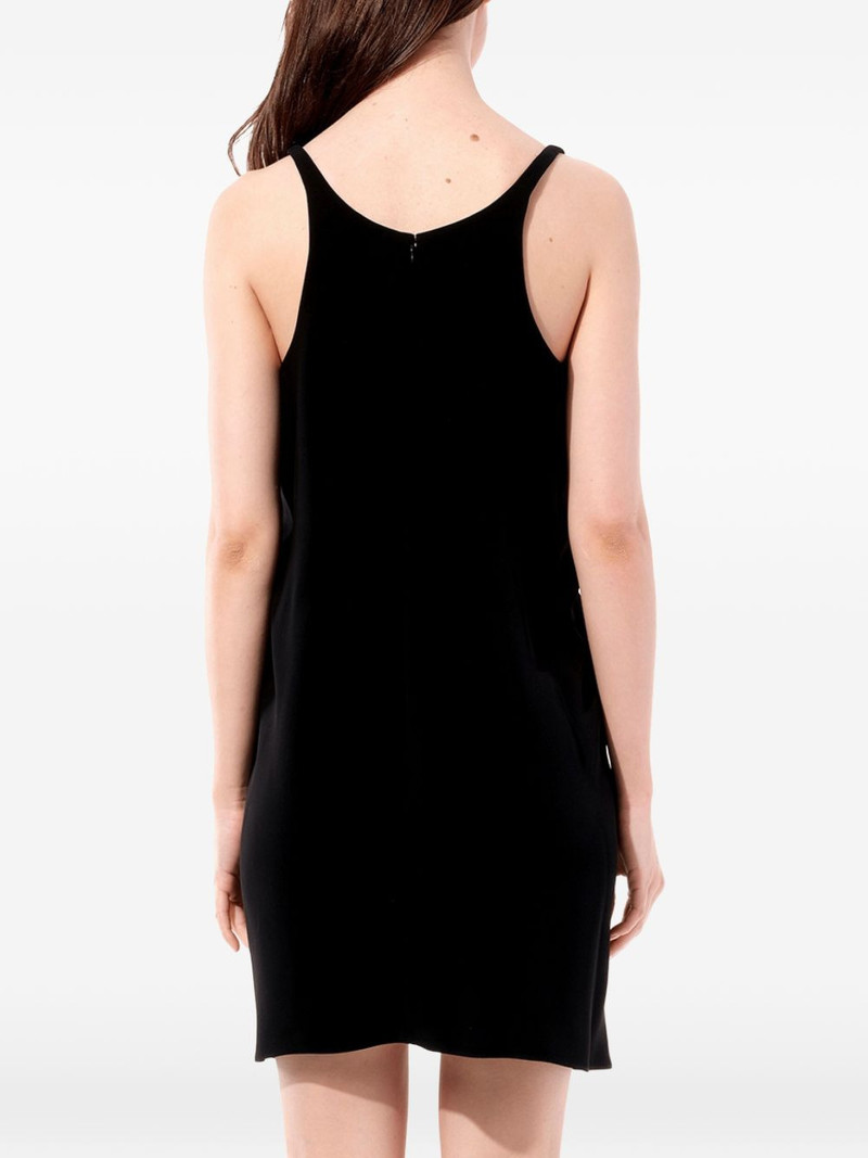 scoop-neck sleeveless dress 4