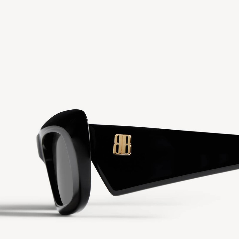 Women's Diva Rectangle Sunglasses in Black 5