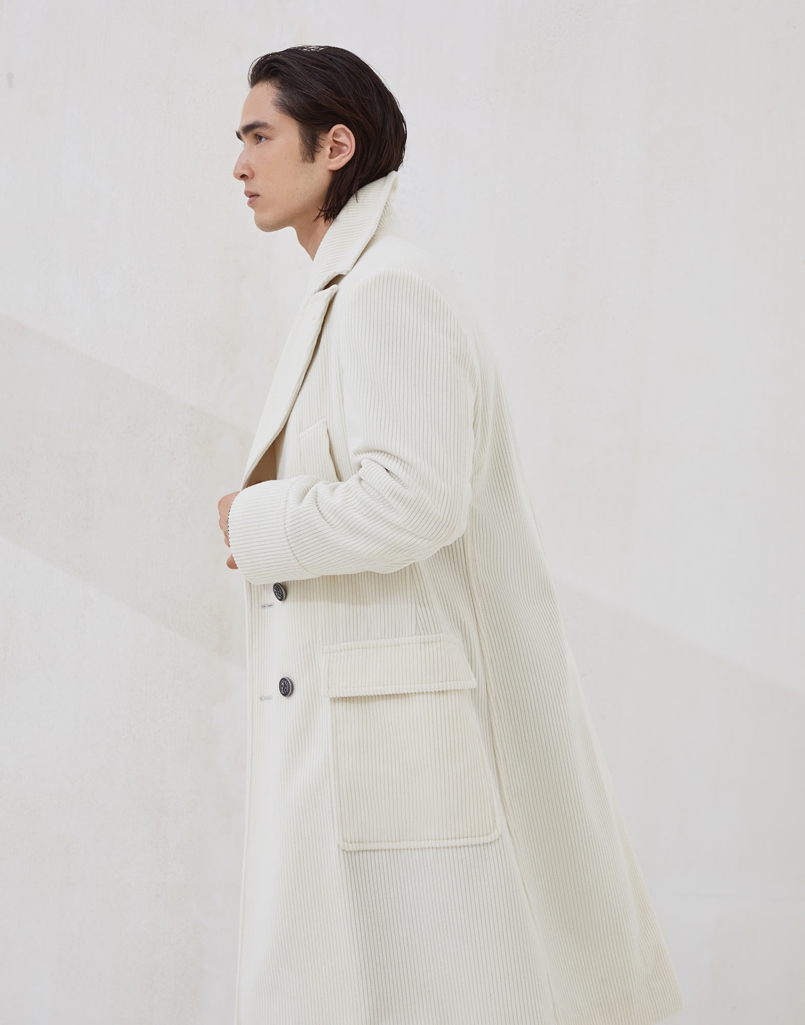Cashmere wide wale corduroy one-and-a-half-breasted coat with patch pockets and metal buttons - 4
