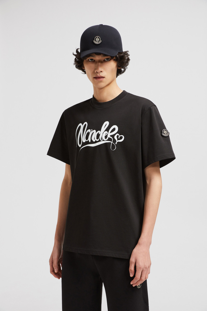 Moncler Calligraphy Logo Cotton T-Shirt outlook