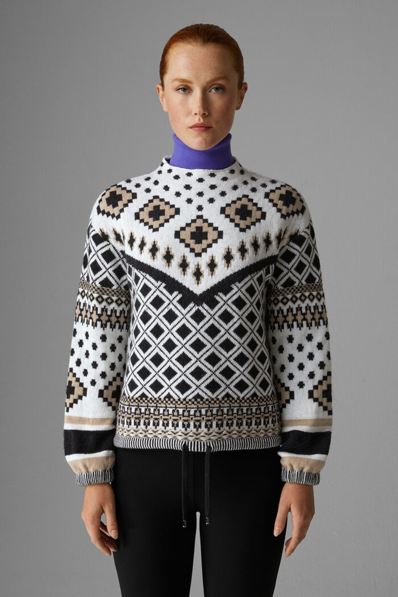 Najla Knitted pullover in Beige/Black 2