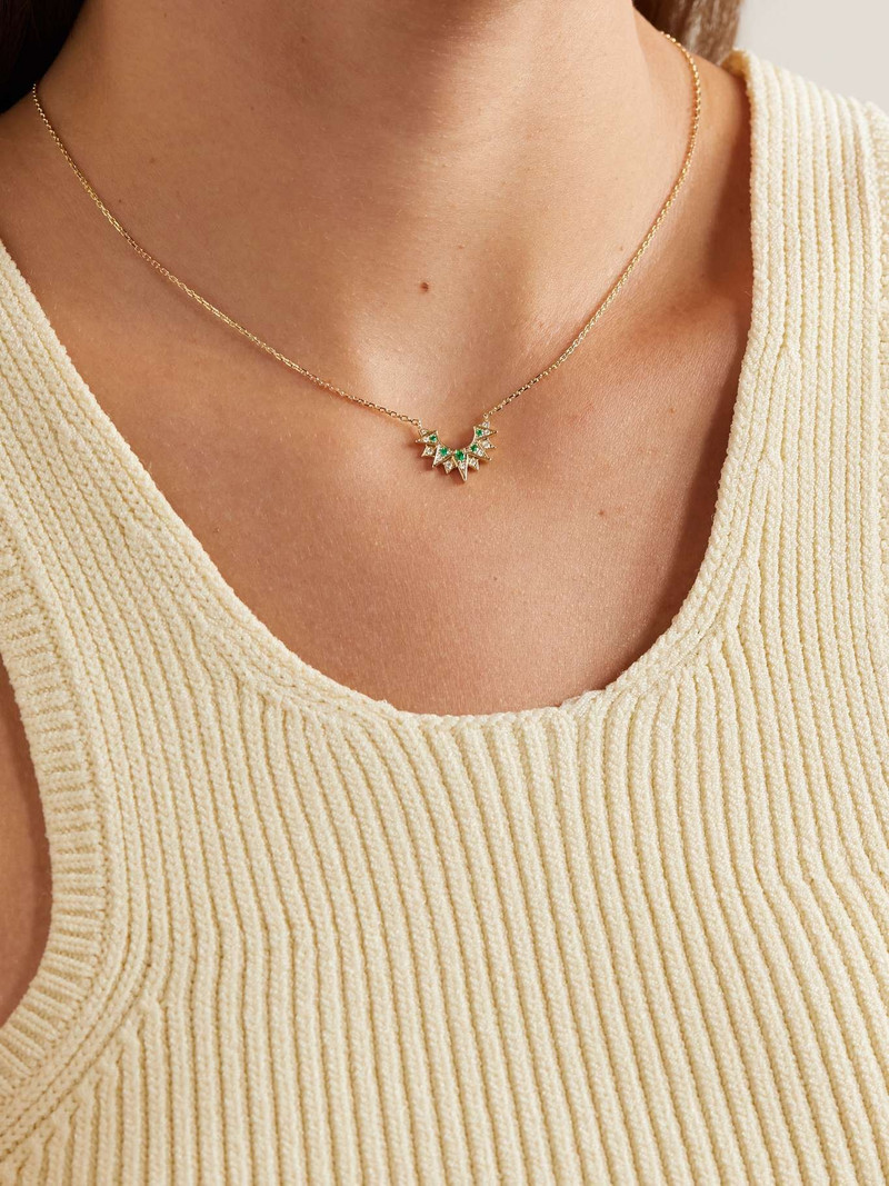 Piaget Sunlight rose gold, emerald and diamond necklace outlook